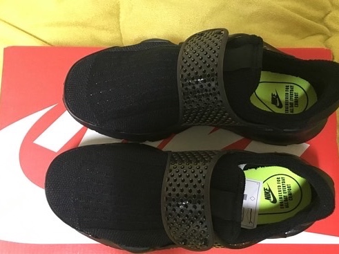 Nike Sock Dart Triple Black 착용 스타일 - 4