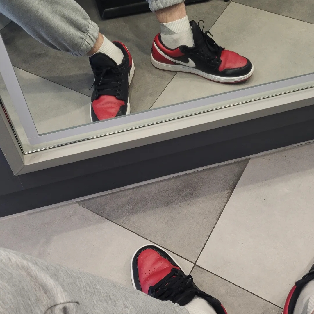 Jordan 1 Low Alternate Bred Toe 착용 스타일