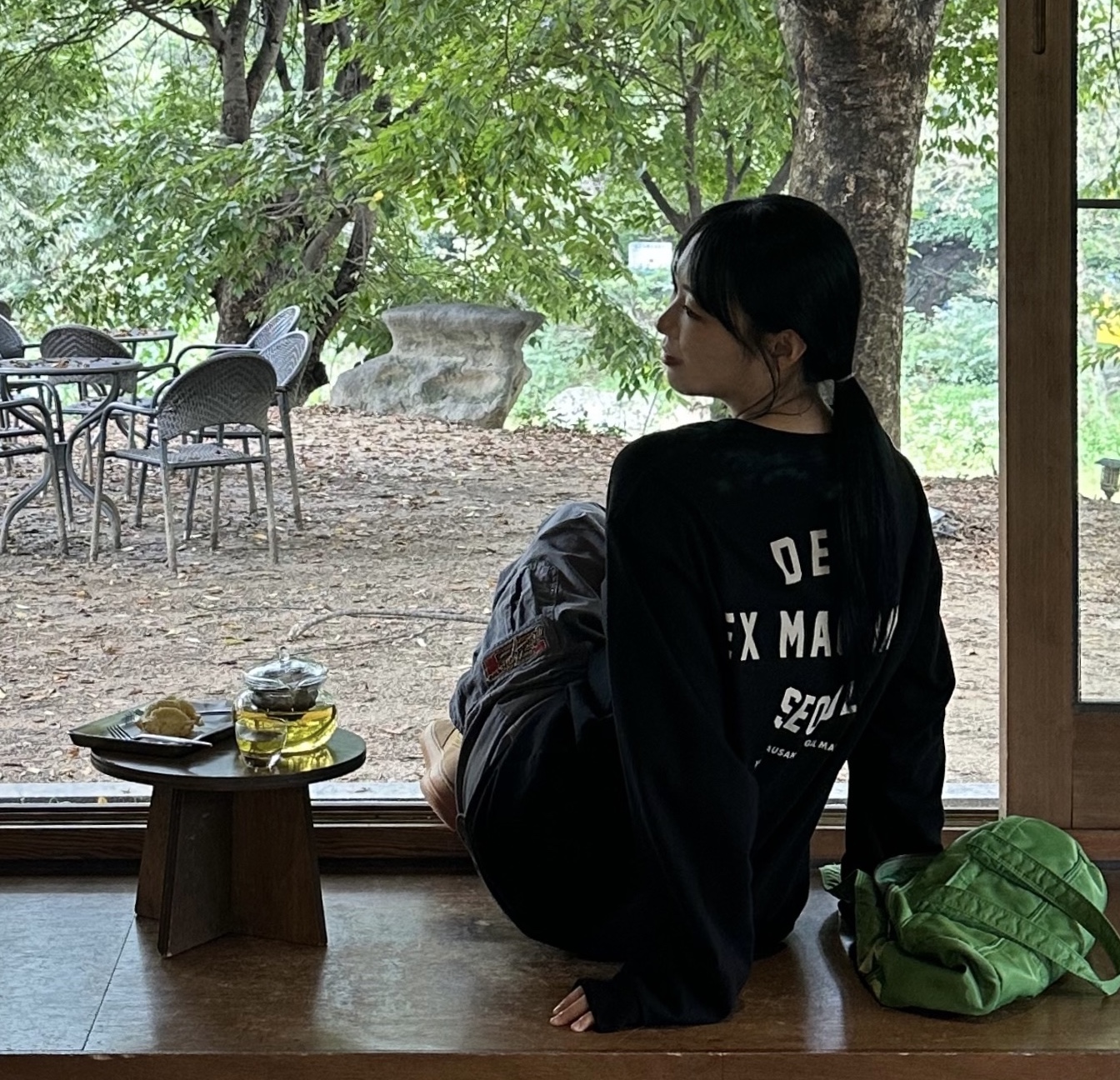 Deus Ex Machina Seoul College Long Sleeve T-Shirt Black, Nike Air Force 1 '07 WB Flax 착용 스타일 - 3