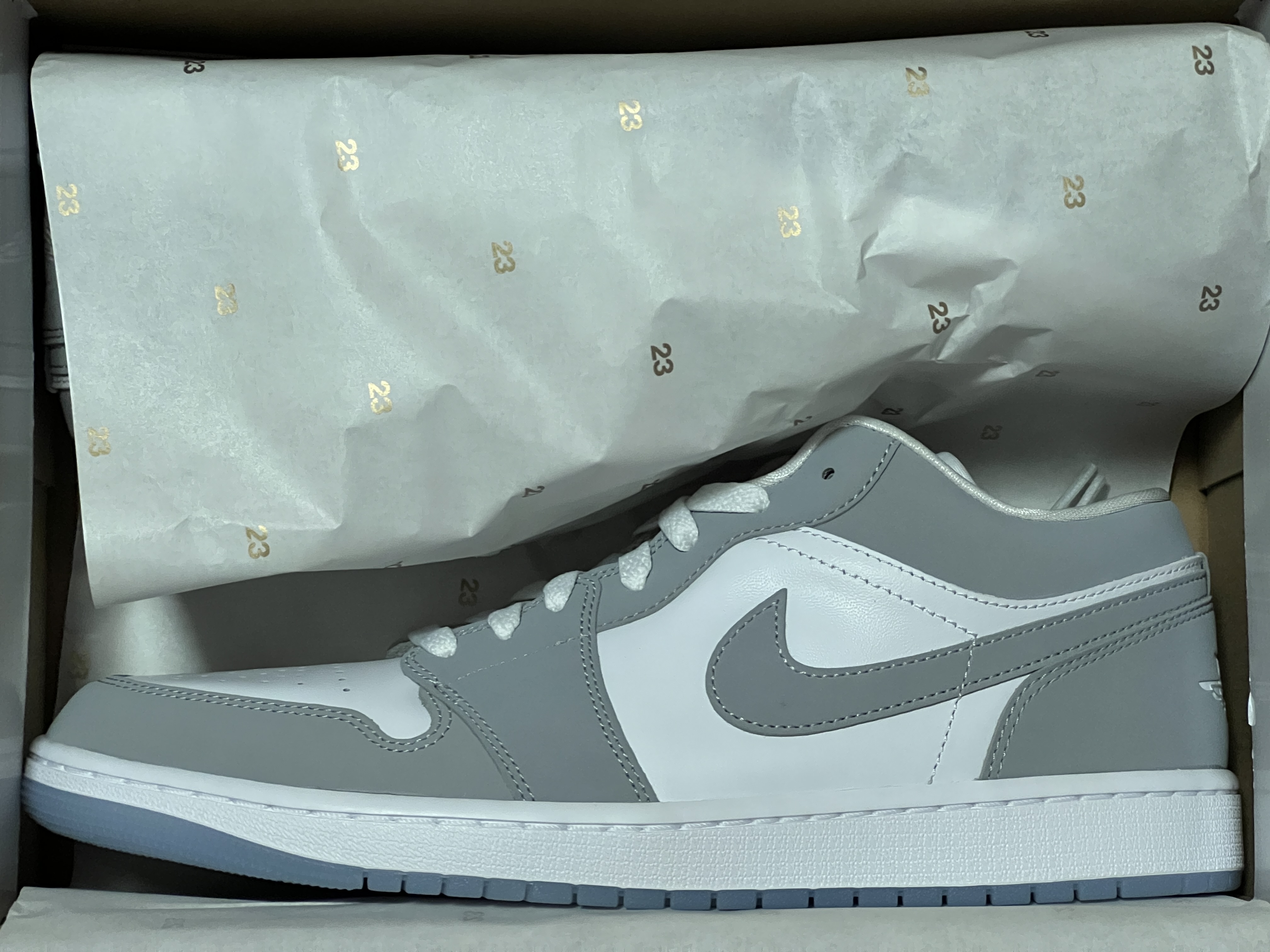 (W) Jordan 1 Low White Wolf Grey 착용 스타일