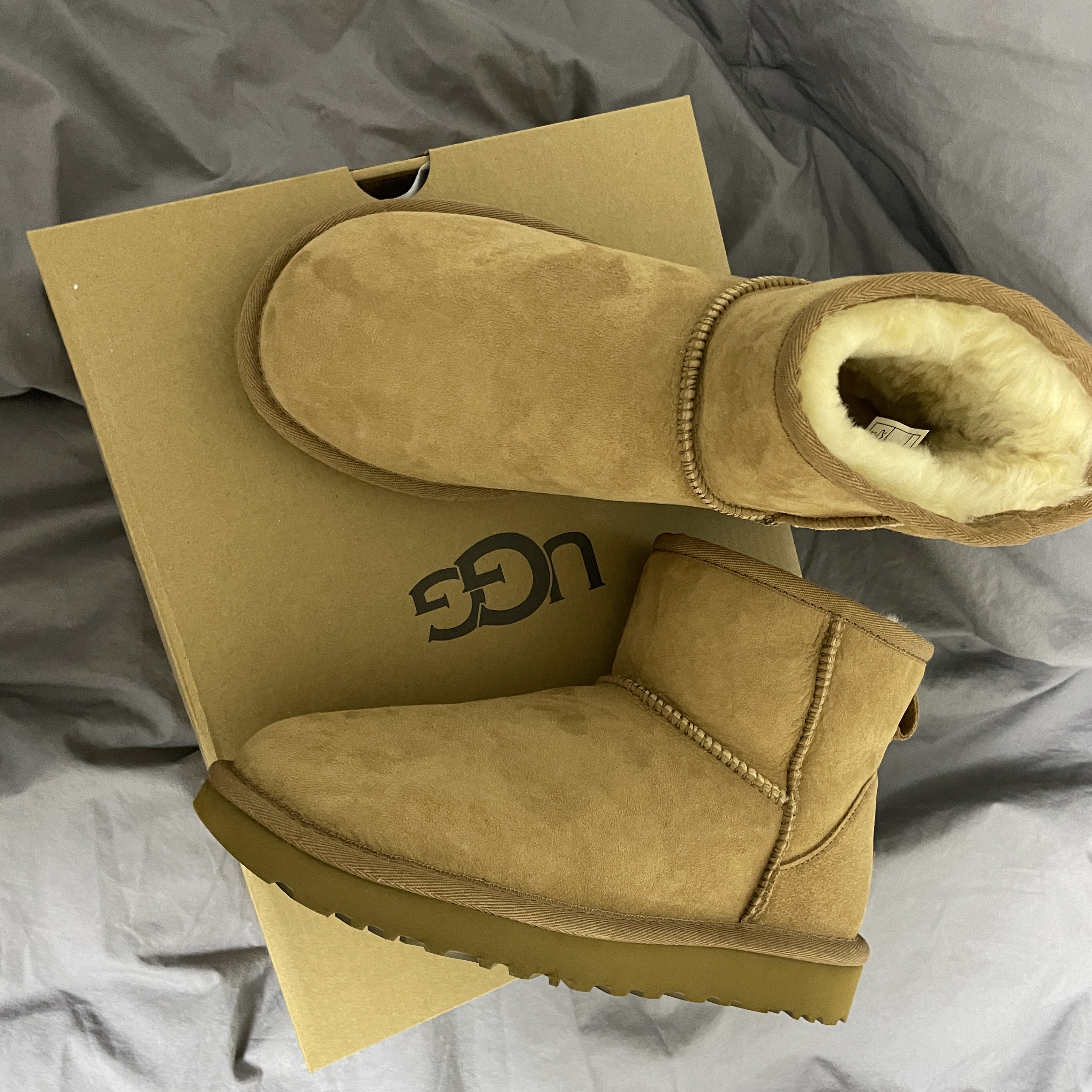 (W) UGG Classic Mini II Boots Chestnut 착용 스타일