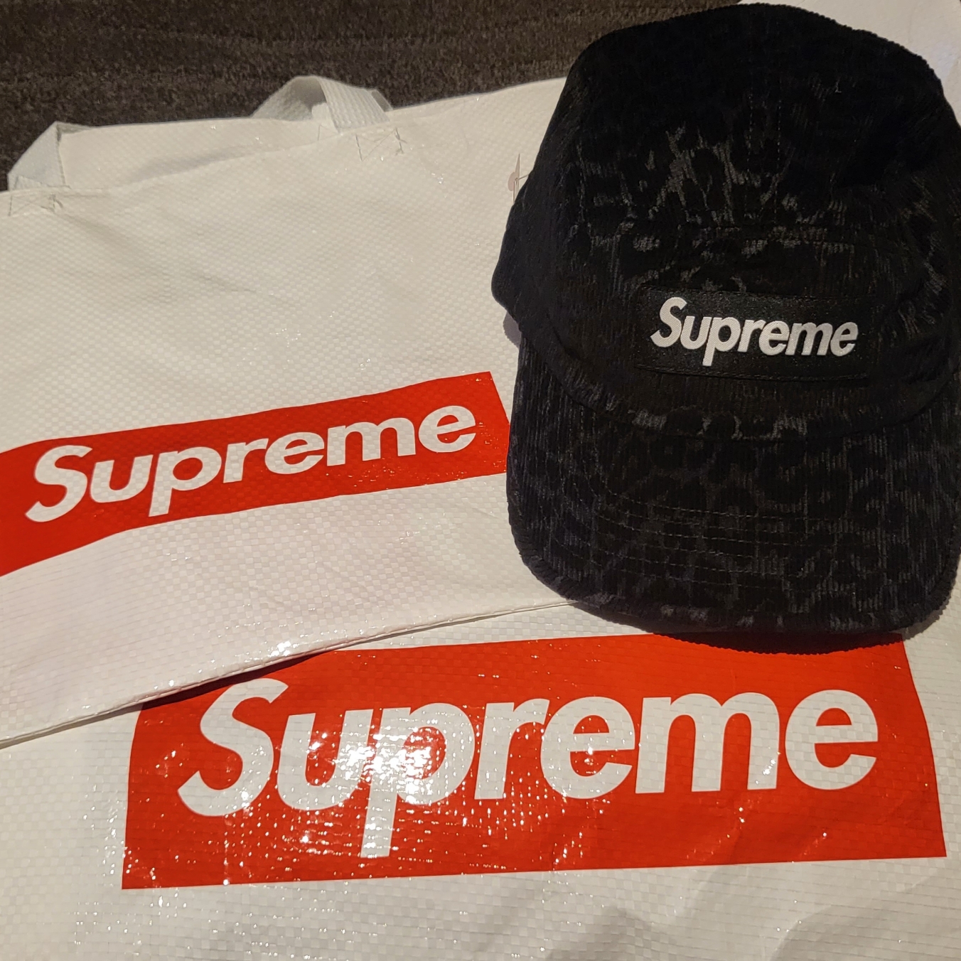 Supreme Leopard Corduroy Camp Cap Black - 23FW 착용 스타일 - 1