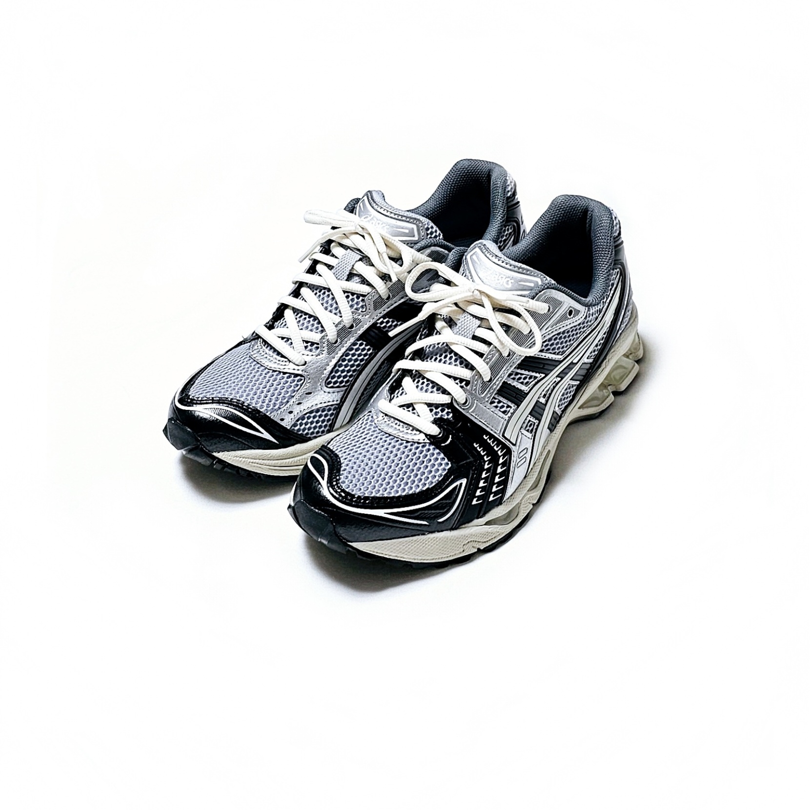 Asics Gel-Kayano 14 Black Glacier Grey 착용 스타일 - 6