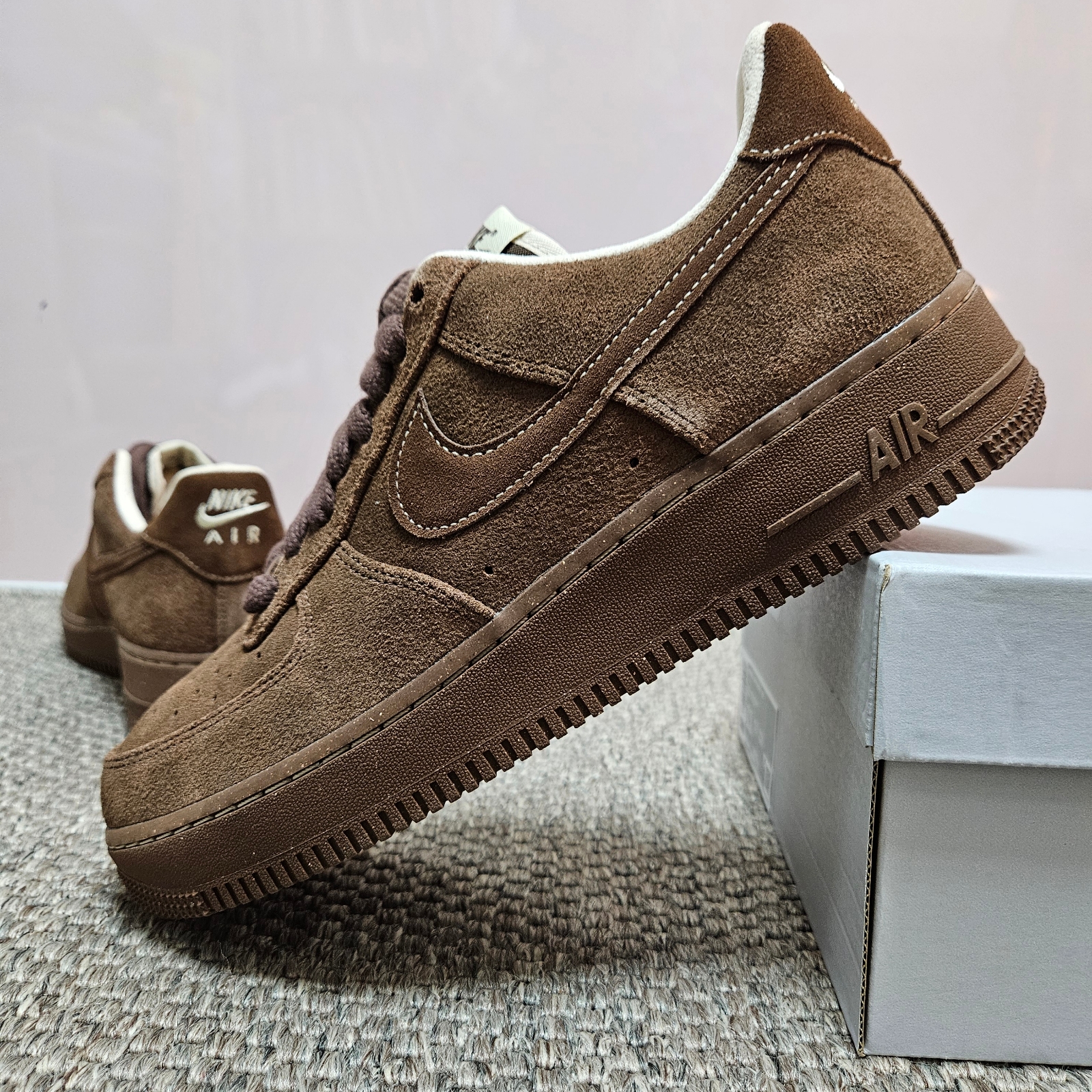 (W) Nike Air Force 1 '07 Cacao Wow 착용 스타일 - 1