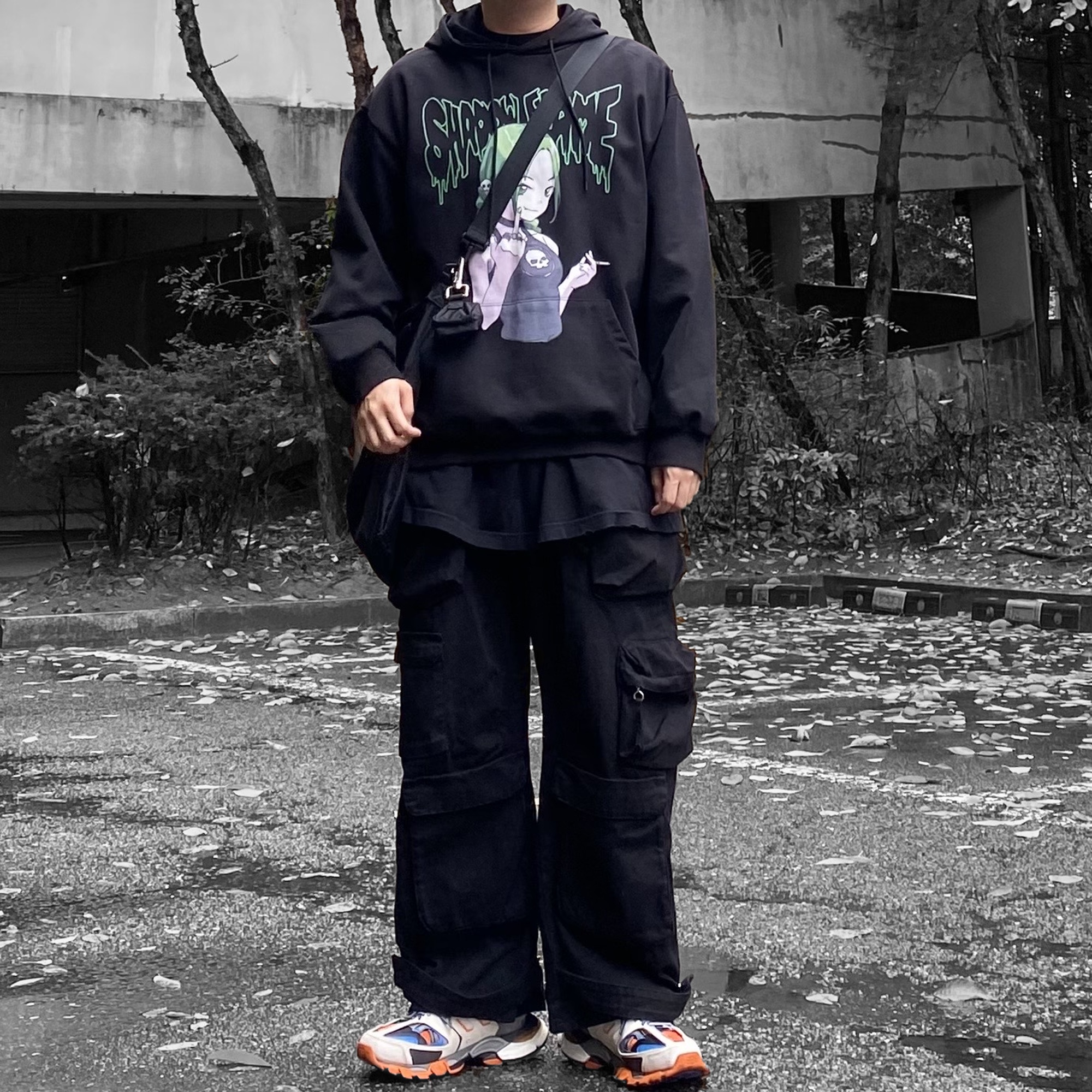 Balenciaga Track Sneakers Orange Grey, Zara Utility Pocket Pants Black 착용 스타일 - 1