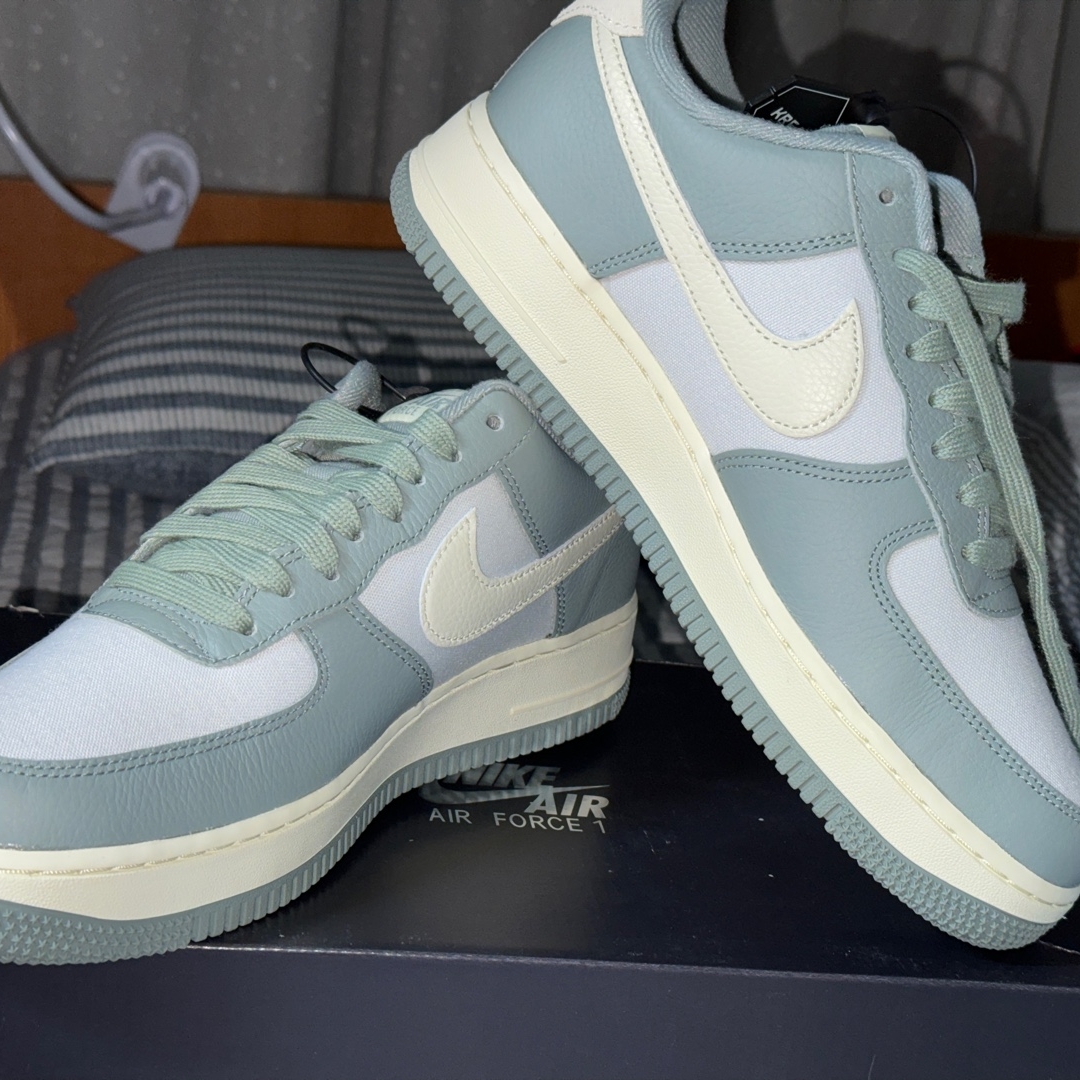 Nike Air Force 1 '07 LX Mica Green 착용 스타일