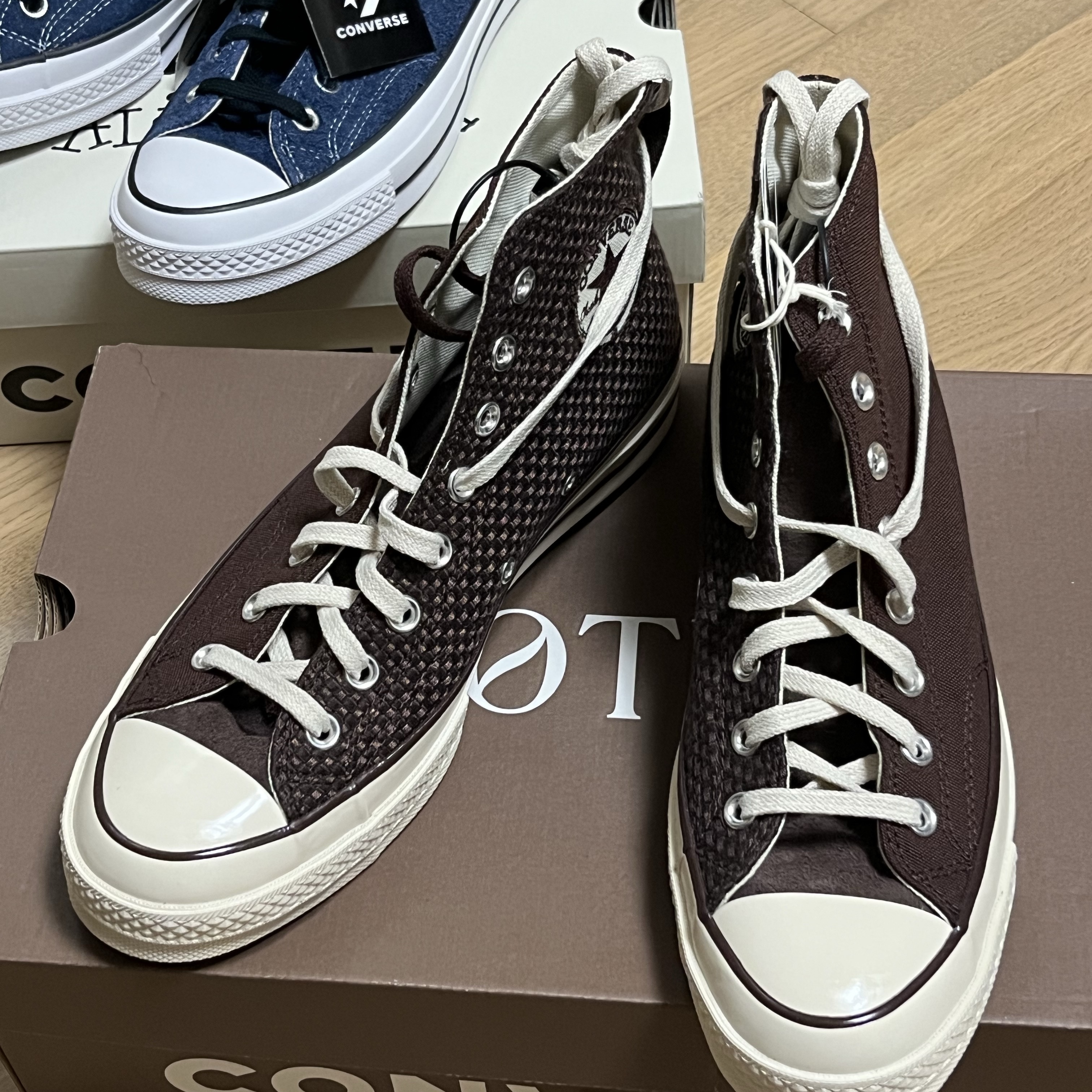 Converse x Notre Chuck 70 High Deep Mahogany, Converse x Stussy Chuck 70 High 8 Ball Navy 착용 스타일 - 2