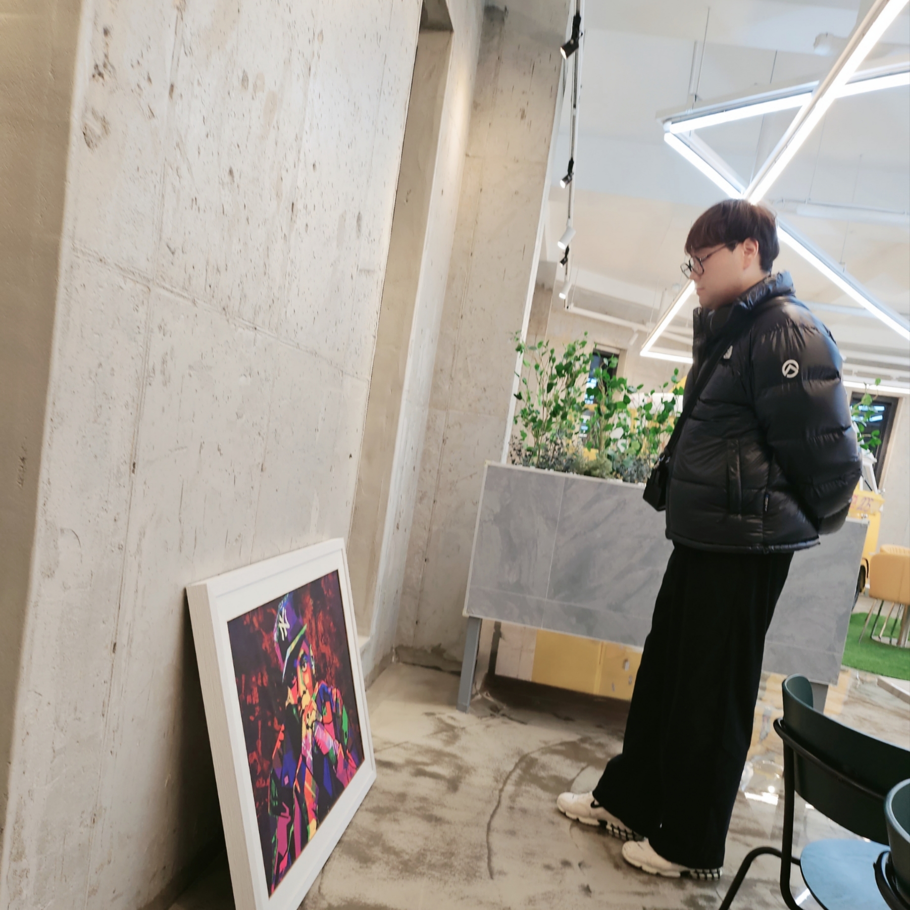 The North Face Quantum Nuptse Jacket Black, Zara x Ader Error Oversize Sweatshirt Grey 착용 스타일 - 1