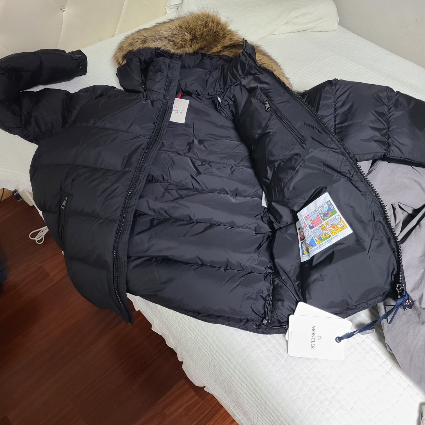 Moncler Mayaf Short Down Jacket Black - 23FW 착용 스타일