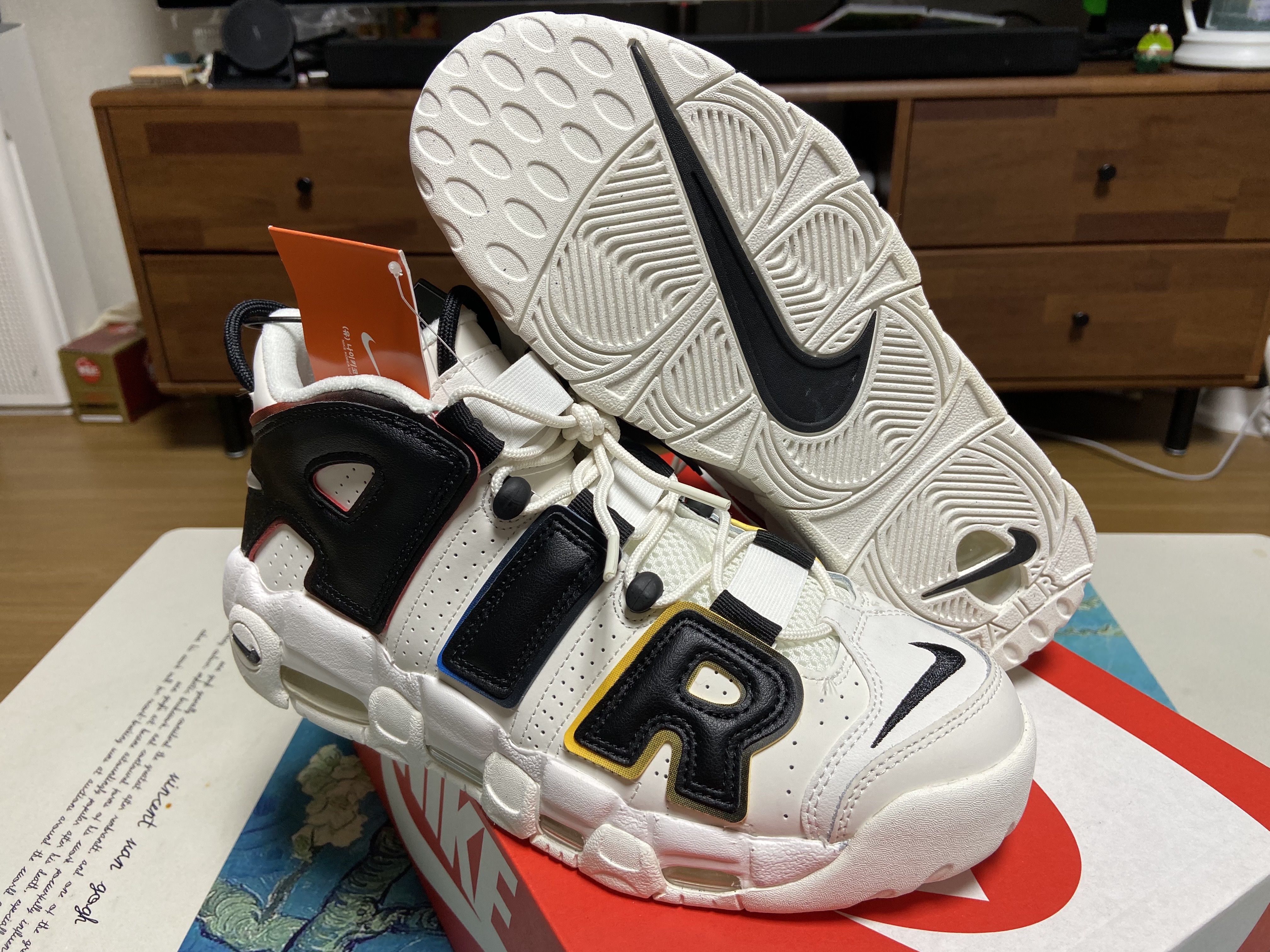 Nike Air More Uptempo 96 Trading Cards 착용 스타일 - 4