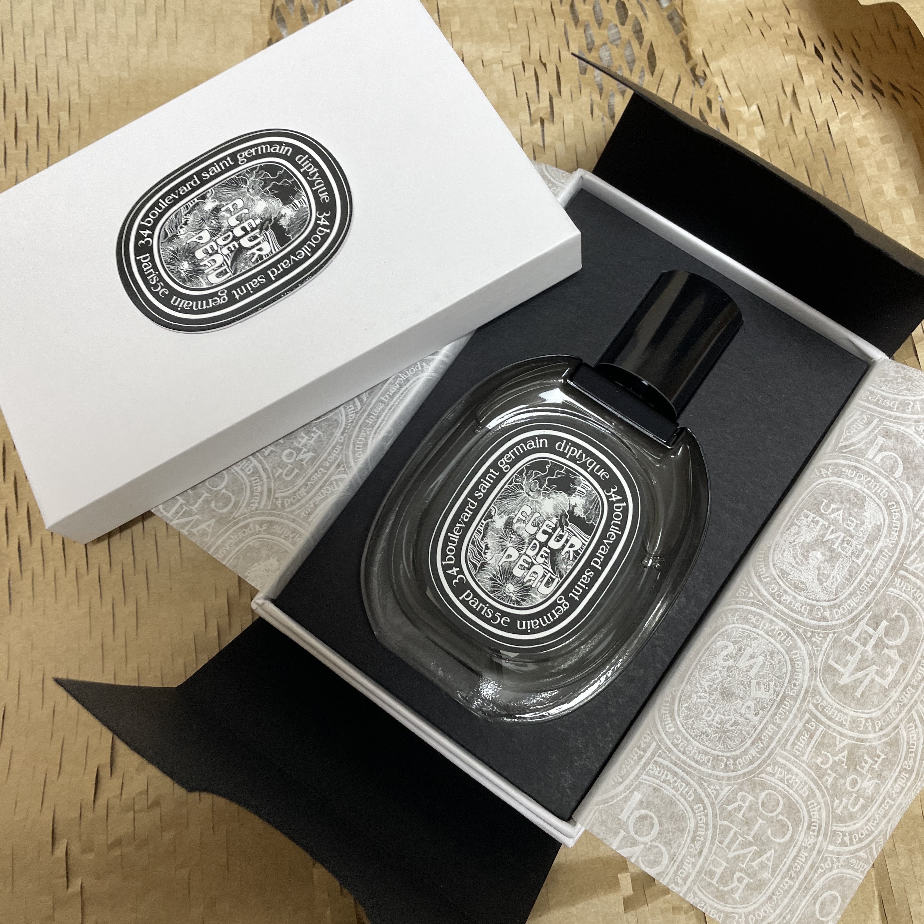 Diptyque Fleur De Peau Eau De Parfum 75ml 착용 스타일
