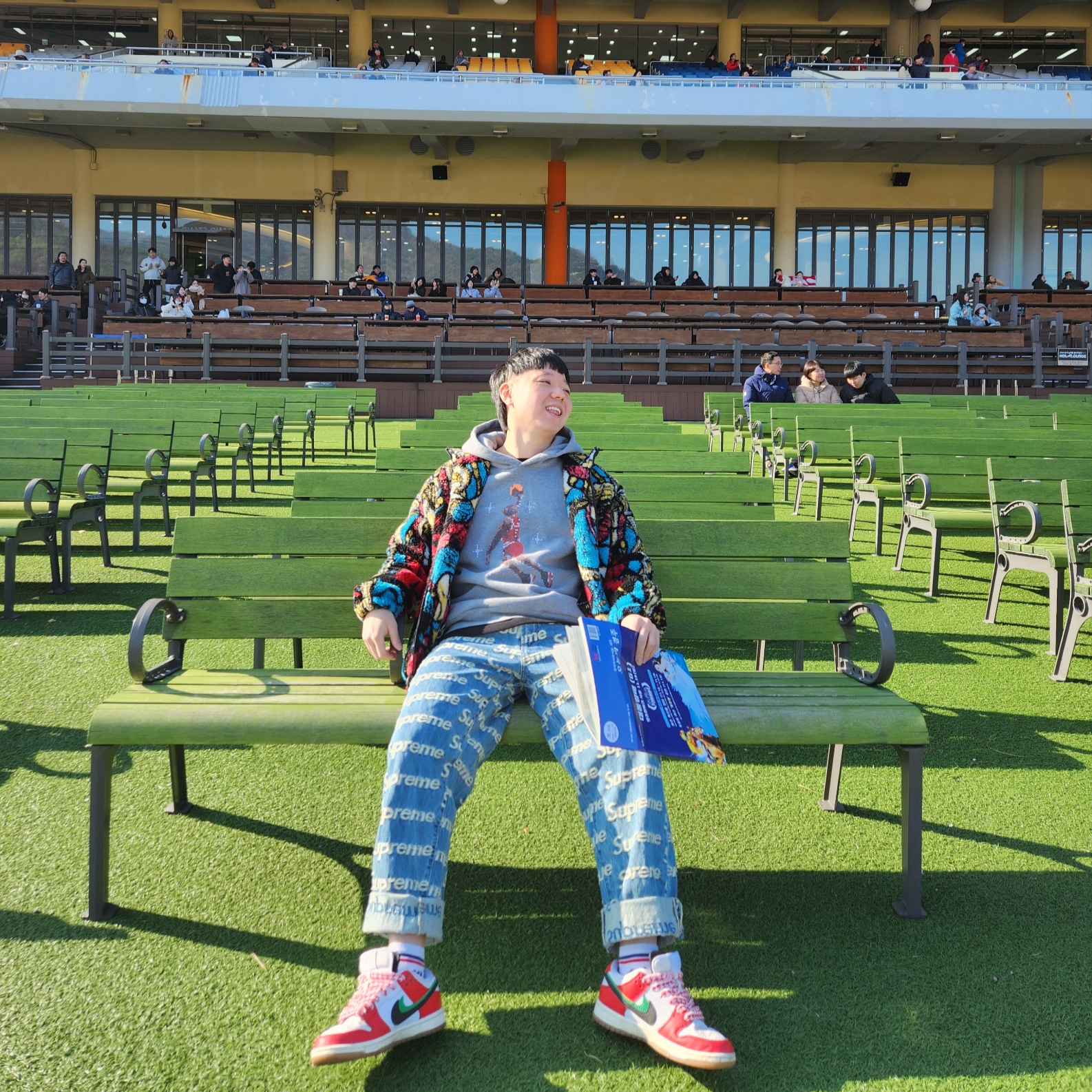 Supreme Frayed Logos Regular Jean Blue - 21SS, Nike x Frame Skate SB Dunk Low Pro Habibi 착용 스타일 - 2