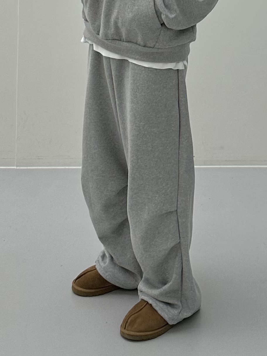 UGG Tasman Slipper Chestnut 착용 스타일 - 3