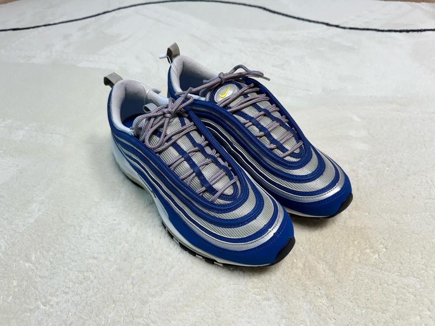 Nike Air Max 97 OG Royal Neon 착용 스타일 - 1