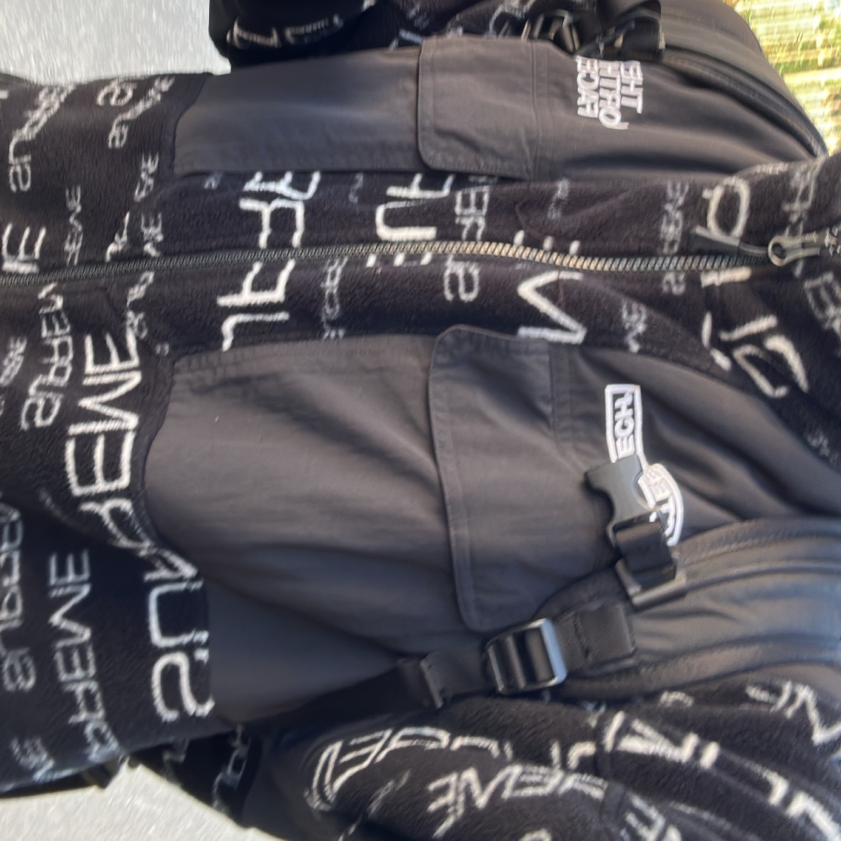 Supreme x The North Face Steep Tech Fleece Jacket Black - 21FW 착용 스타일