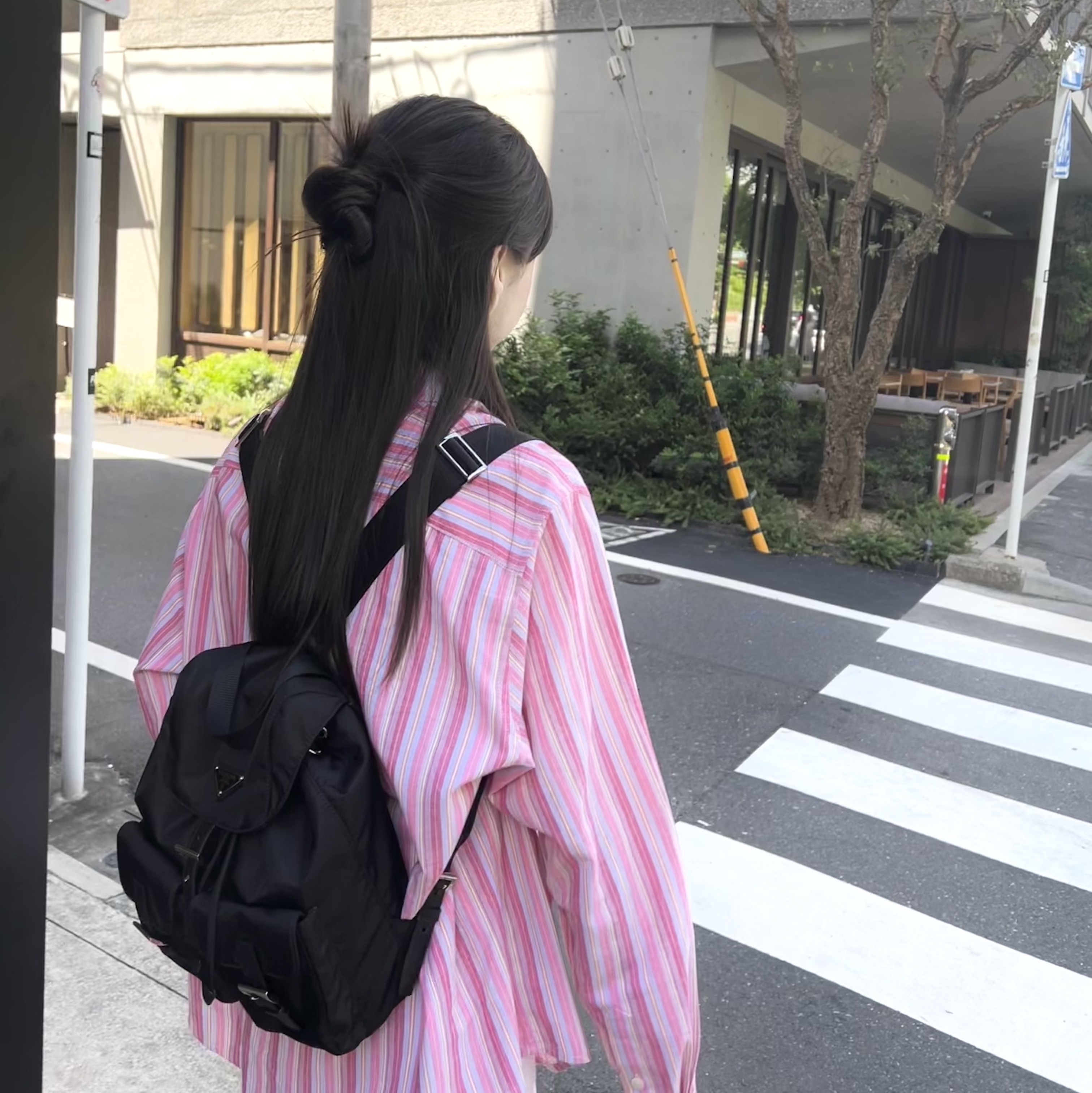 Prada Re-Nylon Small Backpack Black, (W) Glowny Pine Twotone Sleeveless Top Gray Multi 착용 스타일 - 1