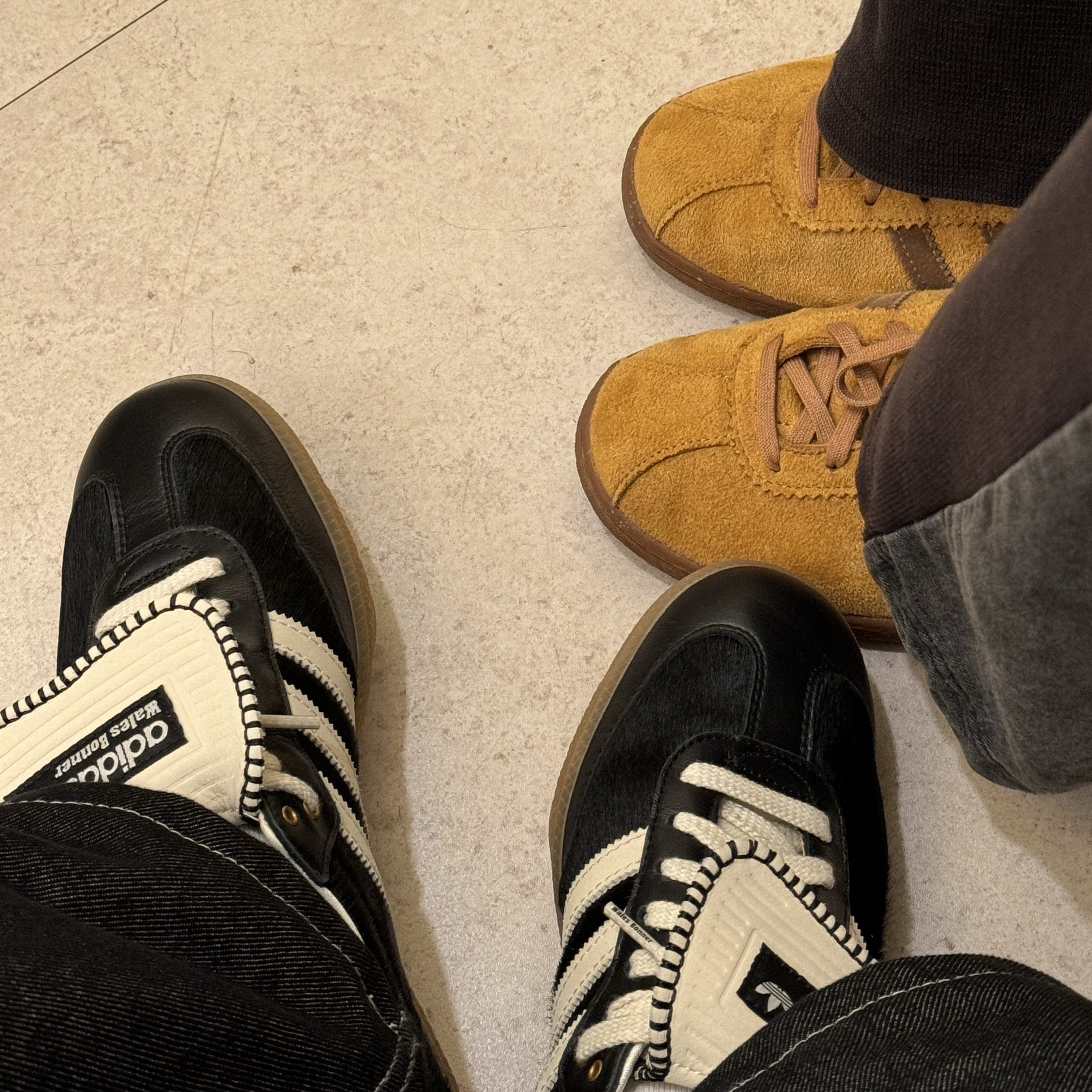 Adidas x Wales Bonner Pony Tonal Samba Core Black Cream White, Adidas Tobacco Gruen Mesa Brown Desert 착용 스타일