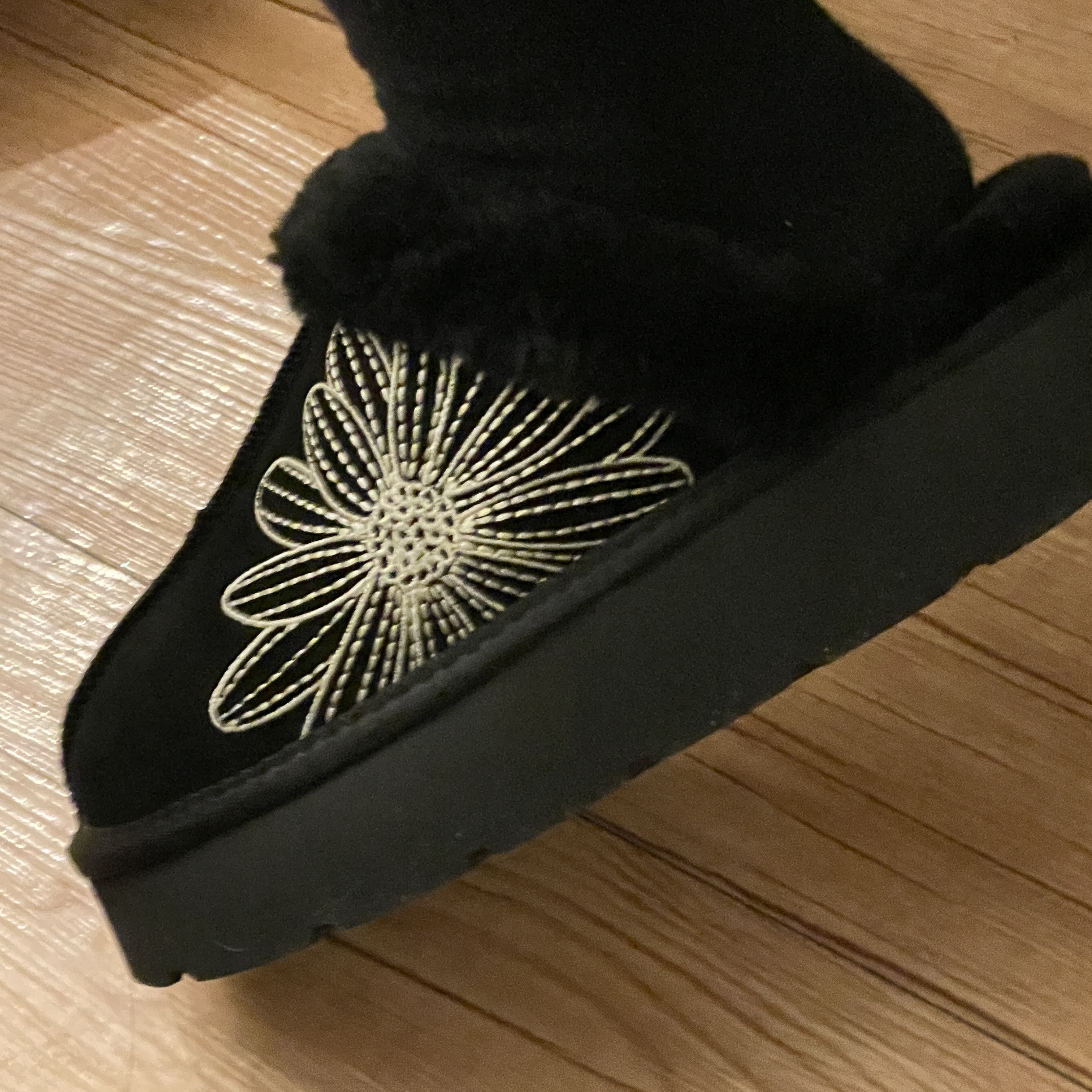Mardi Mercredi Les Pompes Women Classique Slipper Black 착용 스타일 - 5