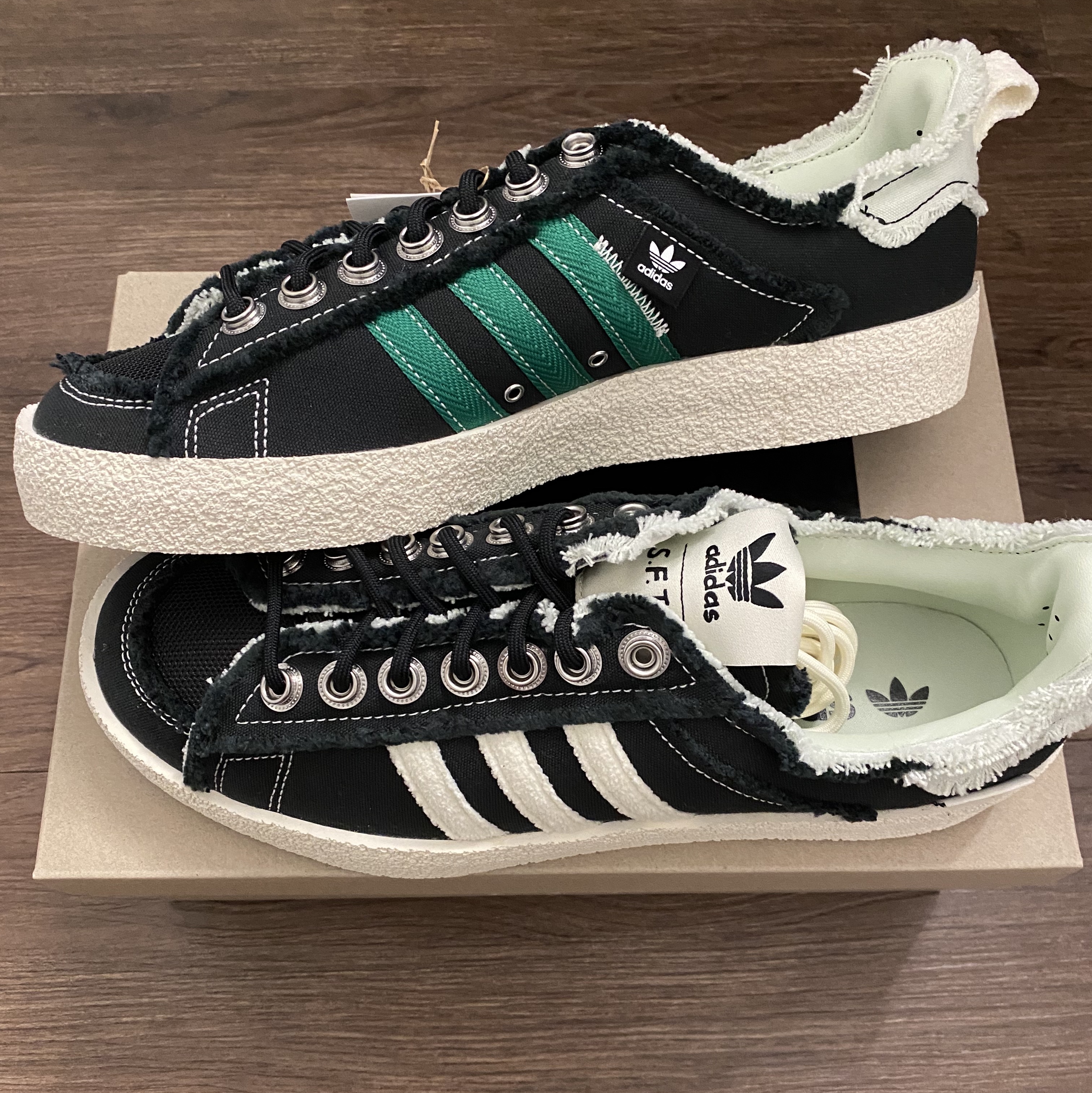 Adidas x Song for the Mute Campus 80s Core Black Cream White 착용 스타일