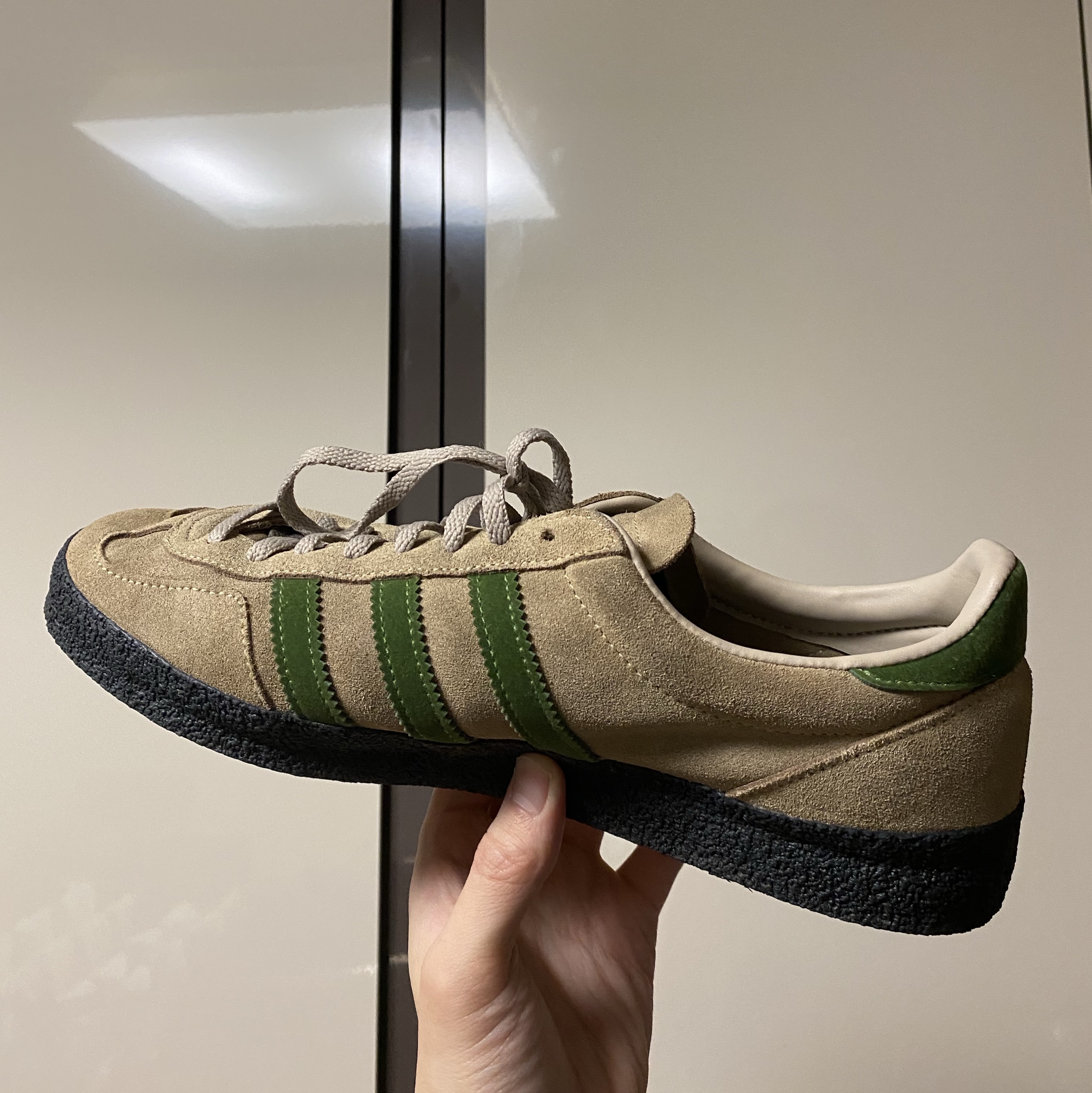 Adidas Spezial Lotherton Tech Gold Craft Green 착용 스타일 - 1