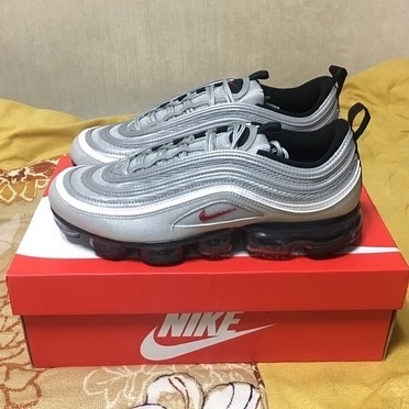Nike Air VaporMax 97 Silver Bullet 착용 스타일 - 2