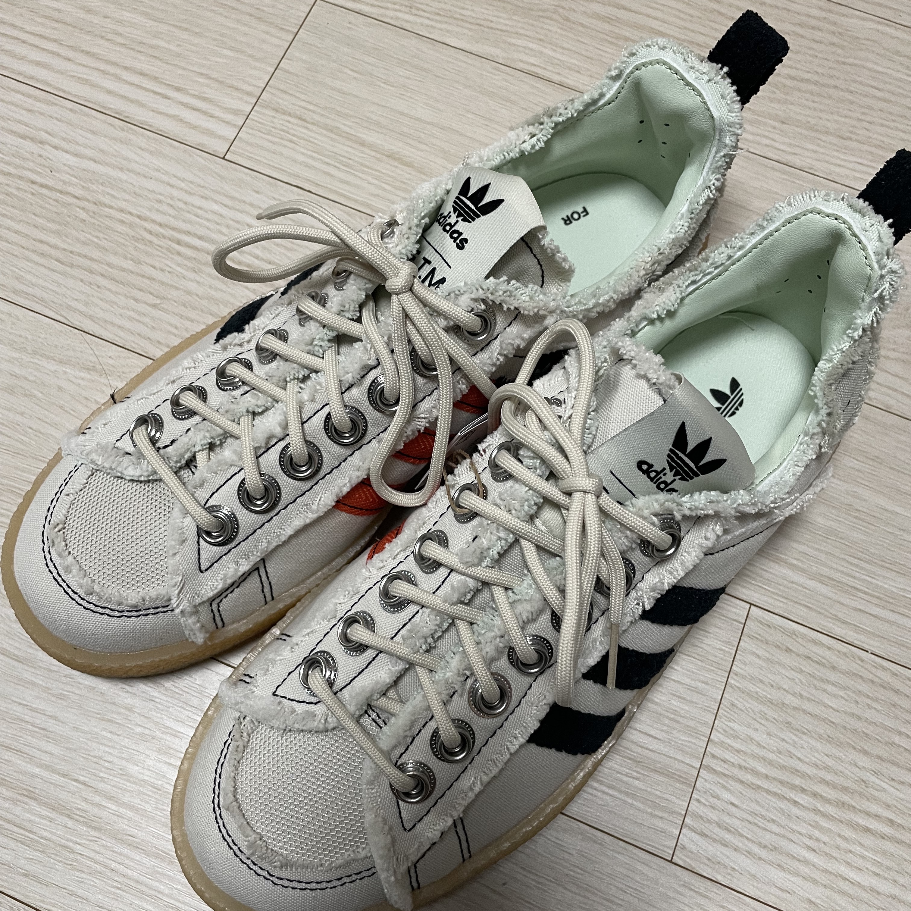 Adidas x Song for the Mute Campus 80s Bliss Core Black 착용 스타일