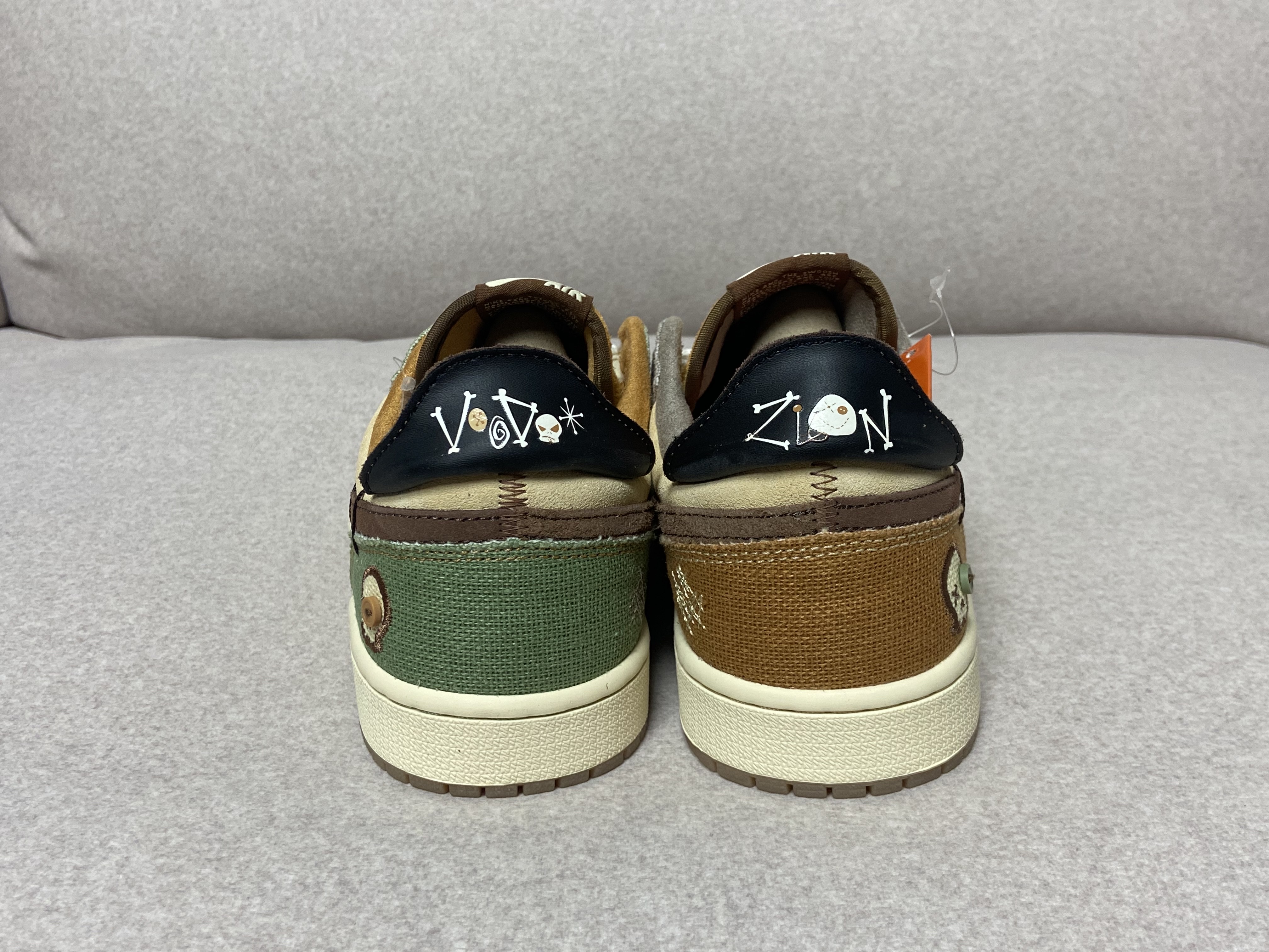 Jordan 1 x Zion Williamson Retro Low OG Flax and Oil Green 착용 스타일 - 4