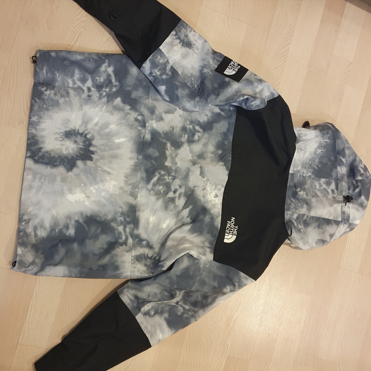 The North Face Novelty Vaiden Jacket Gray 착용 스타일 - 2