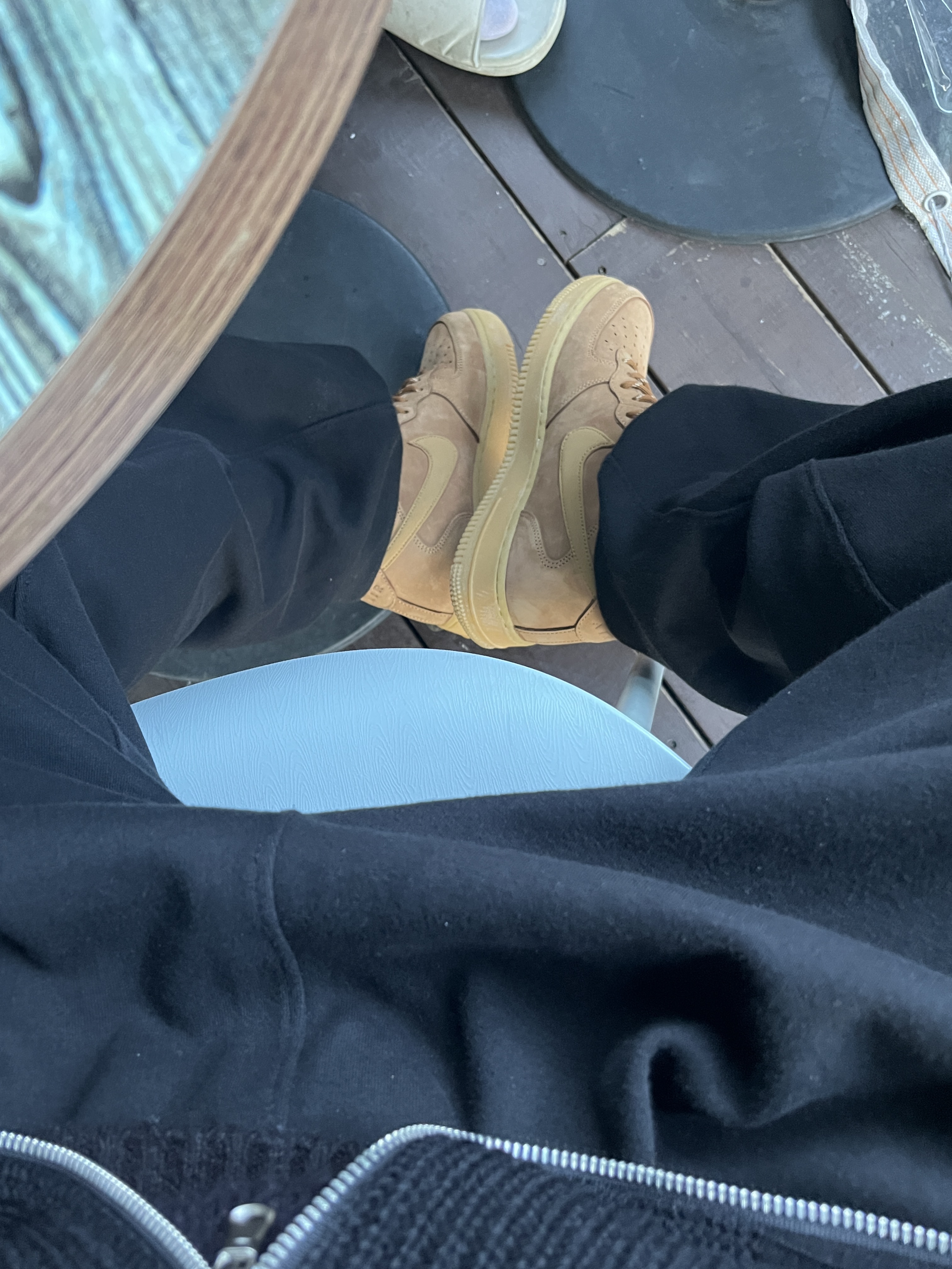 Nike Air Force 1 Mid '07 WB Flax 착용 스타일 - 2