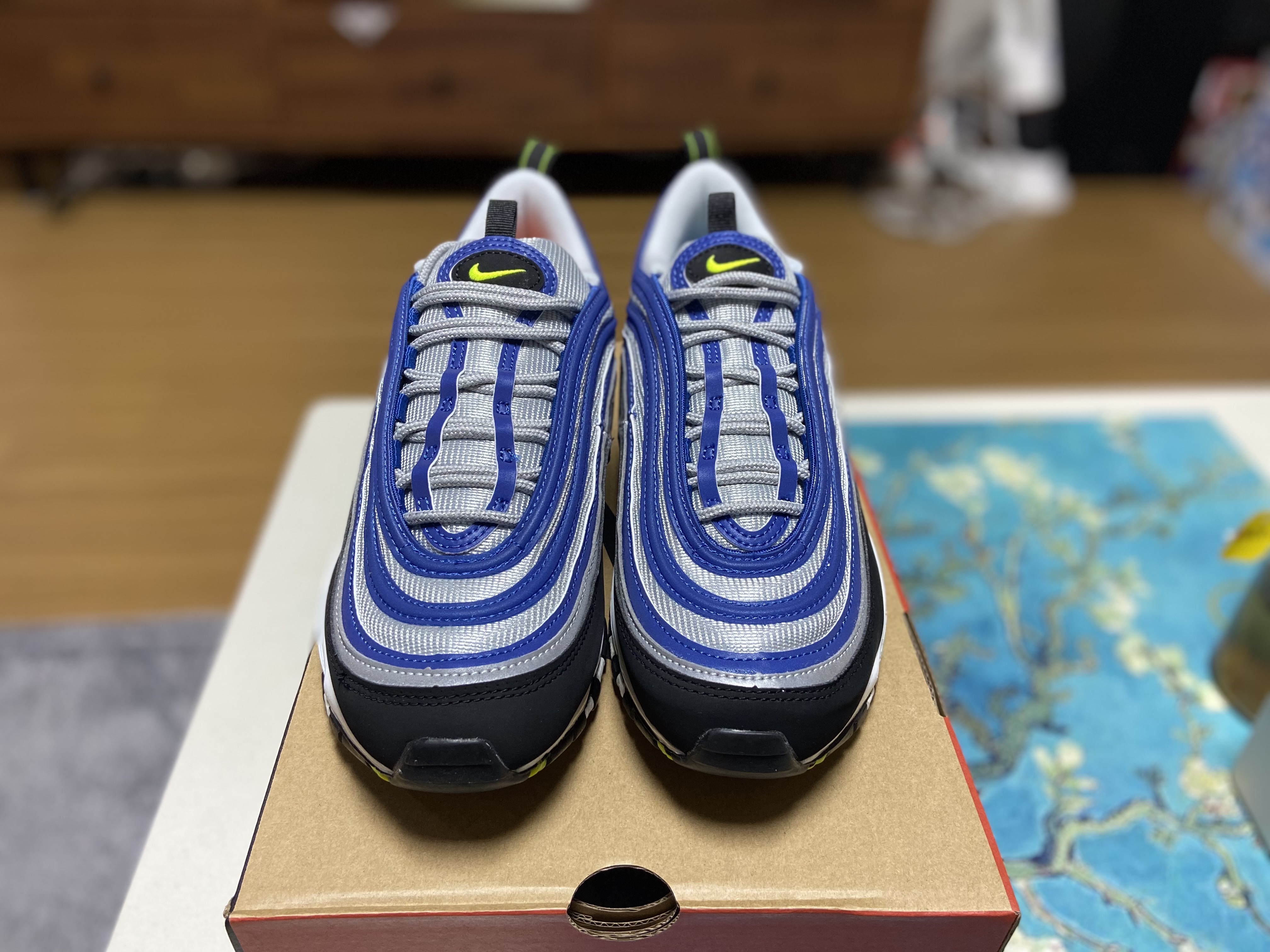 Nike Air Max 97 OG Atlantic Blue and Voltage Yellow 착용 스타일 - 2