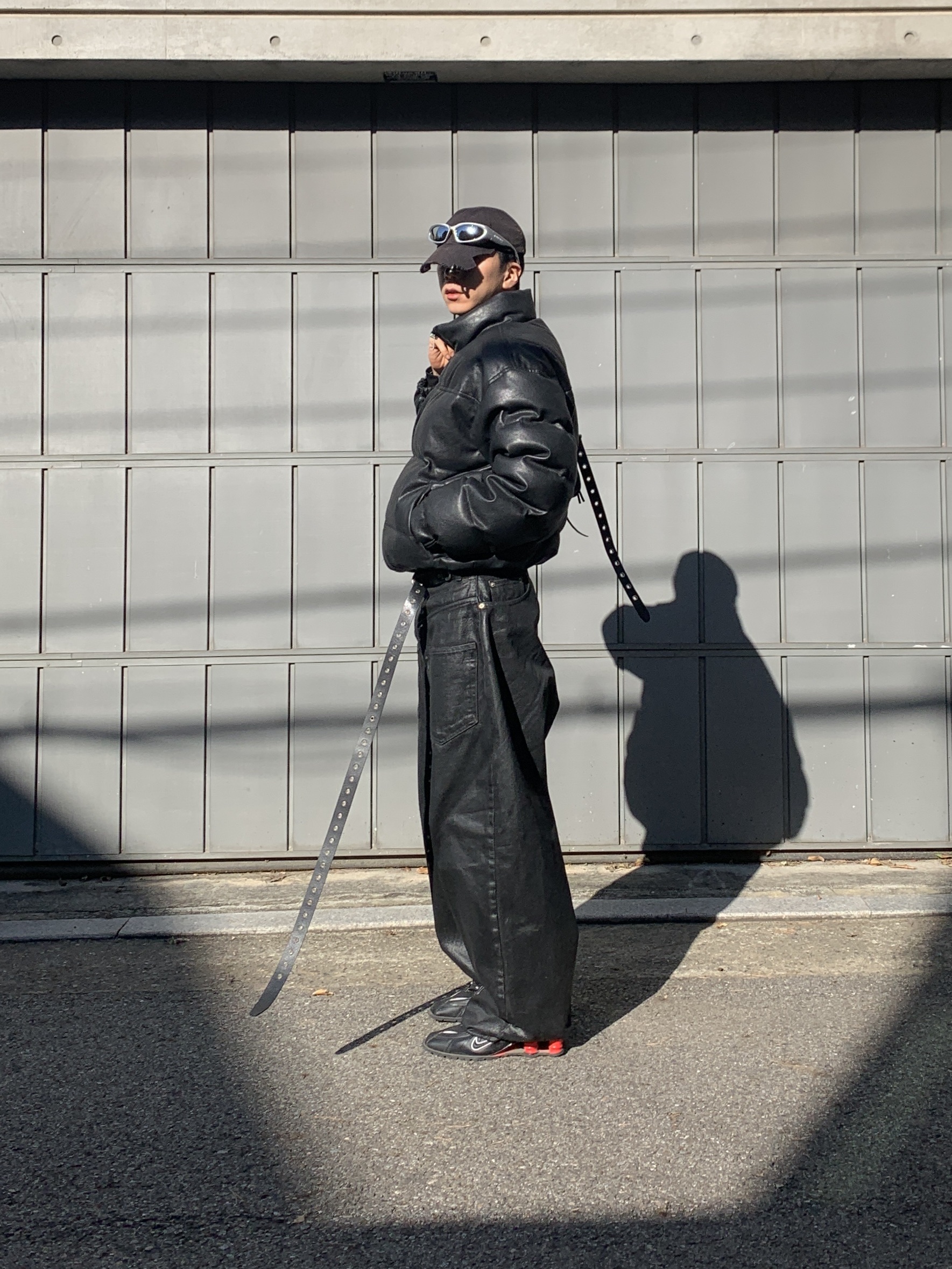 Nike x Martine Rose Shox MR4 Black, Project G/R BDSM Belt Black 착용 스타일 - 1