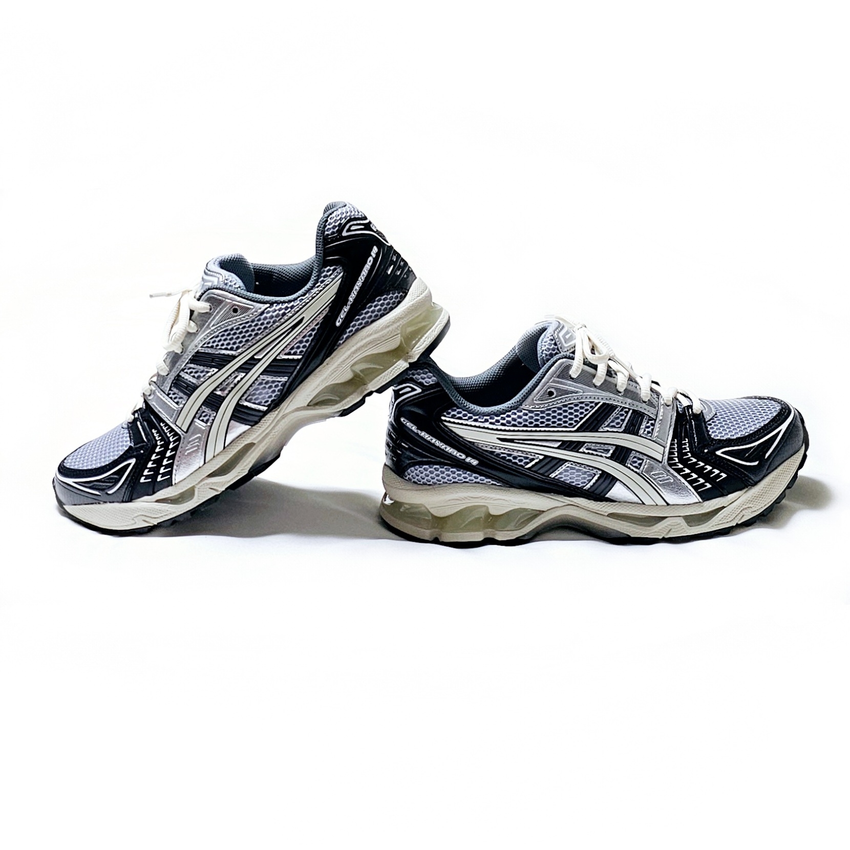 Asics Gel-Kayano 14 Black Glacier Grey 착용 스타일 - 3