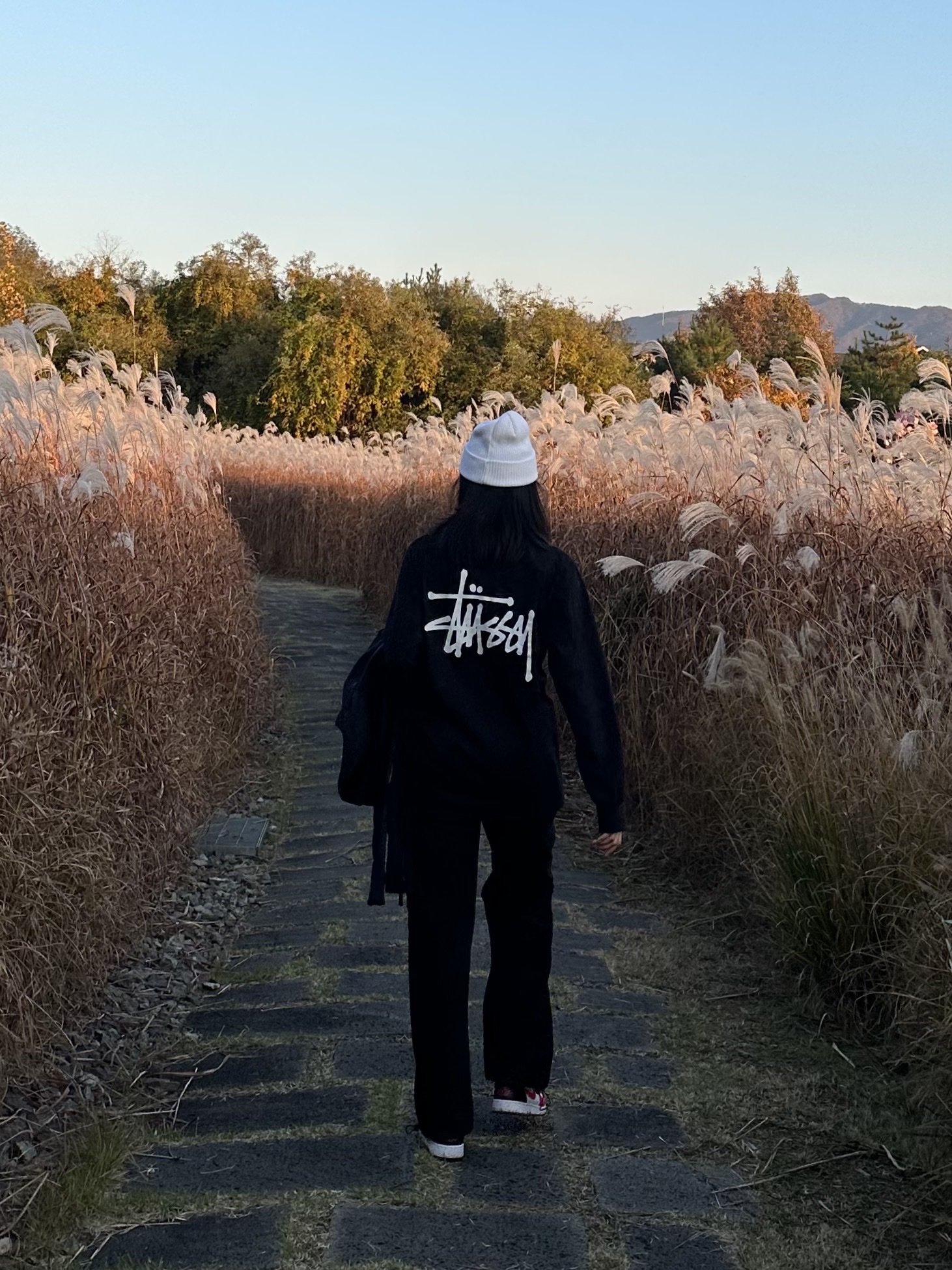 Stussy Basic Stussy LS T-Shirt Black 2023, (GS) Jordan 1 Low Fierce Pink 착용 스타일 - 3