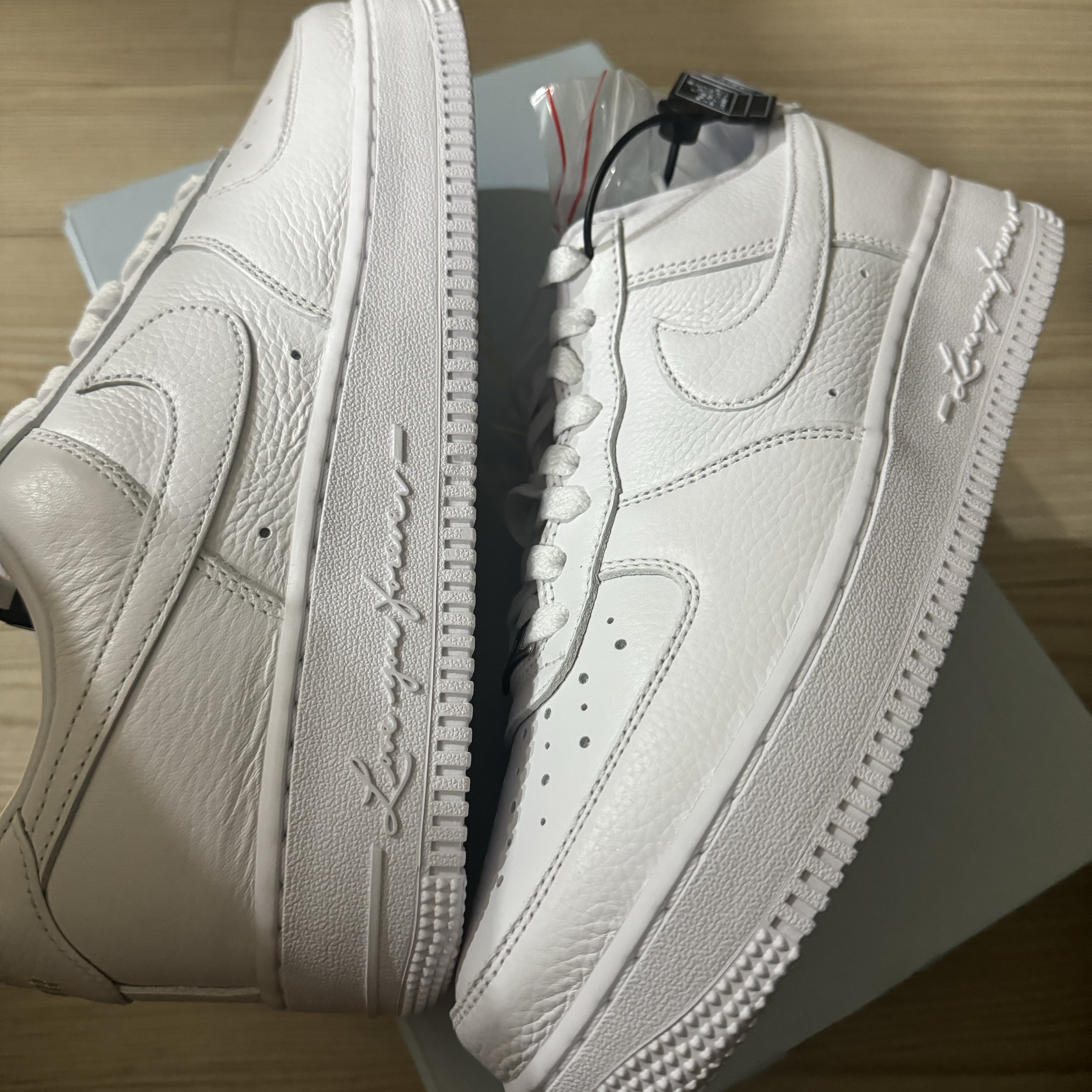 Nike x Drake Nocta Air Force 1 Low SP Certified Lover Boy White 착용 스타일 - 1