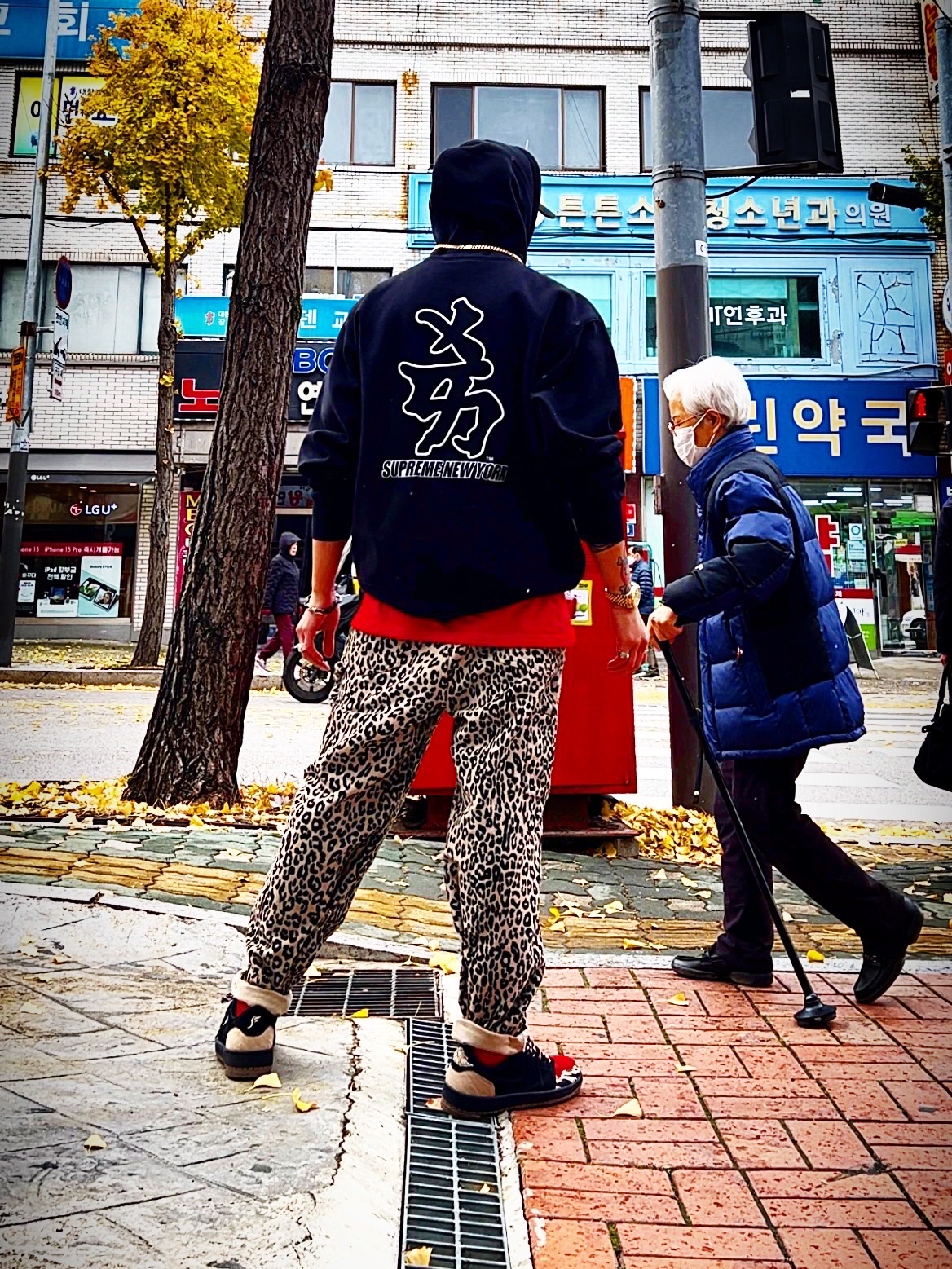 Supreme x New York Yankees Kanji New Era Black - 22FW, Supreme x New York Yankees Kanji Hooded Sweatshirt Black - 22FW 착용 스타일 - 4