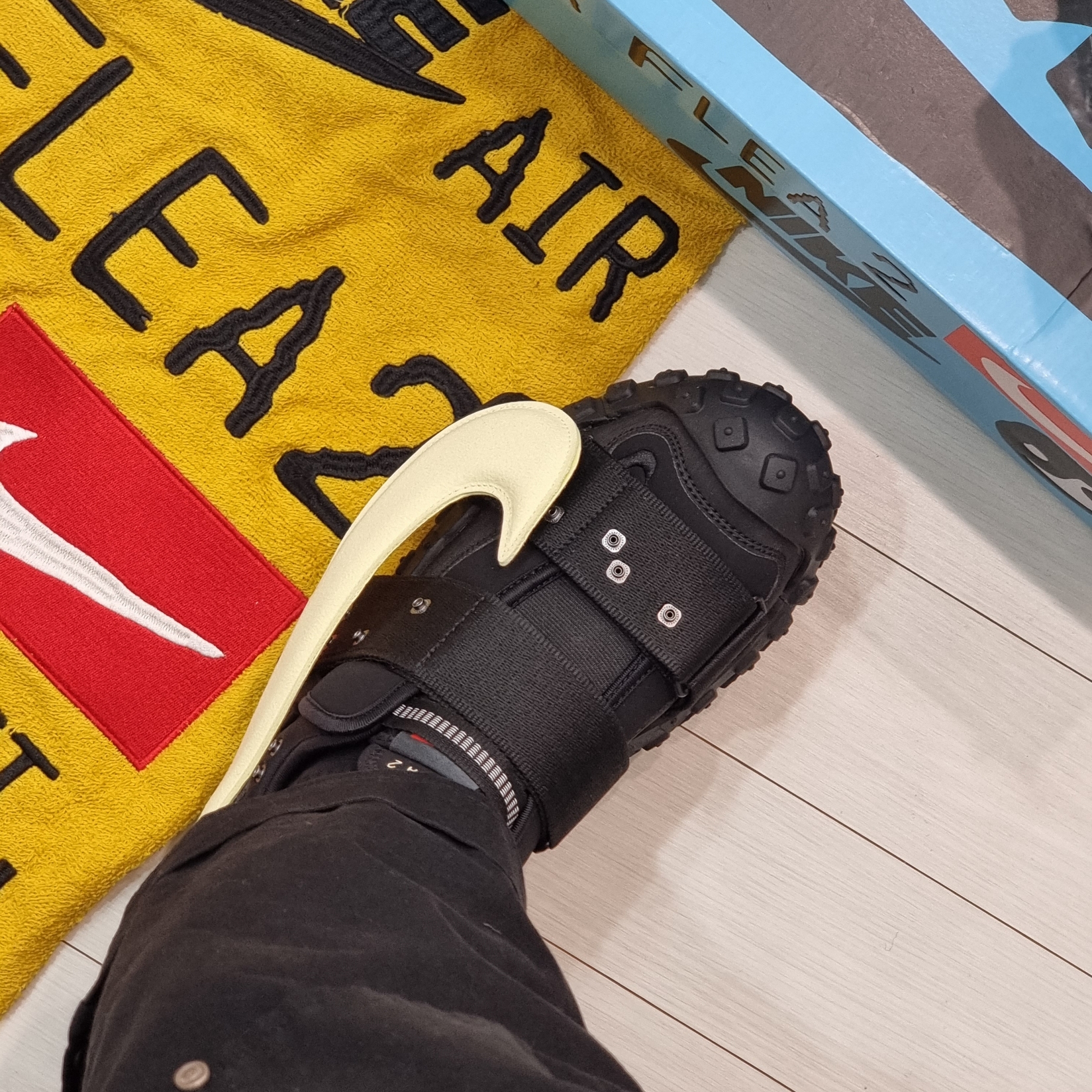 Nike x Cactus Plant Flea Market Air Flea 2 Black Alabaster 착용 스타일 - 4