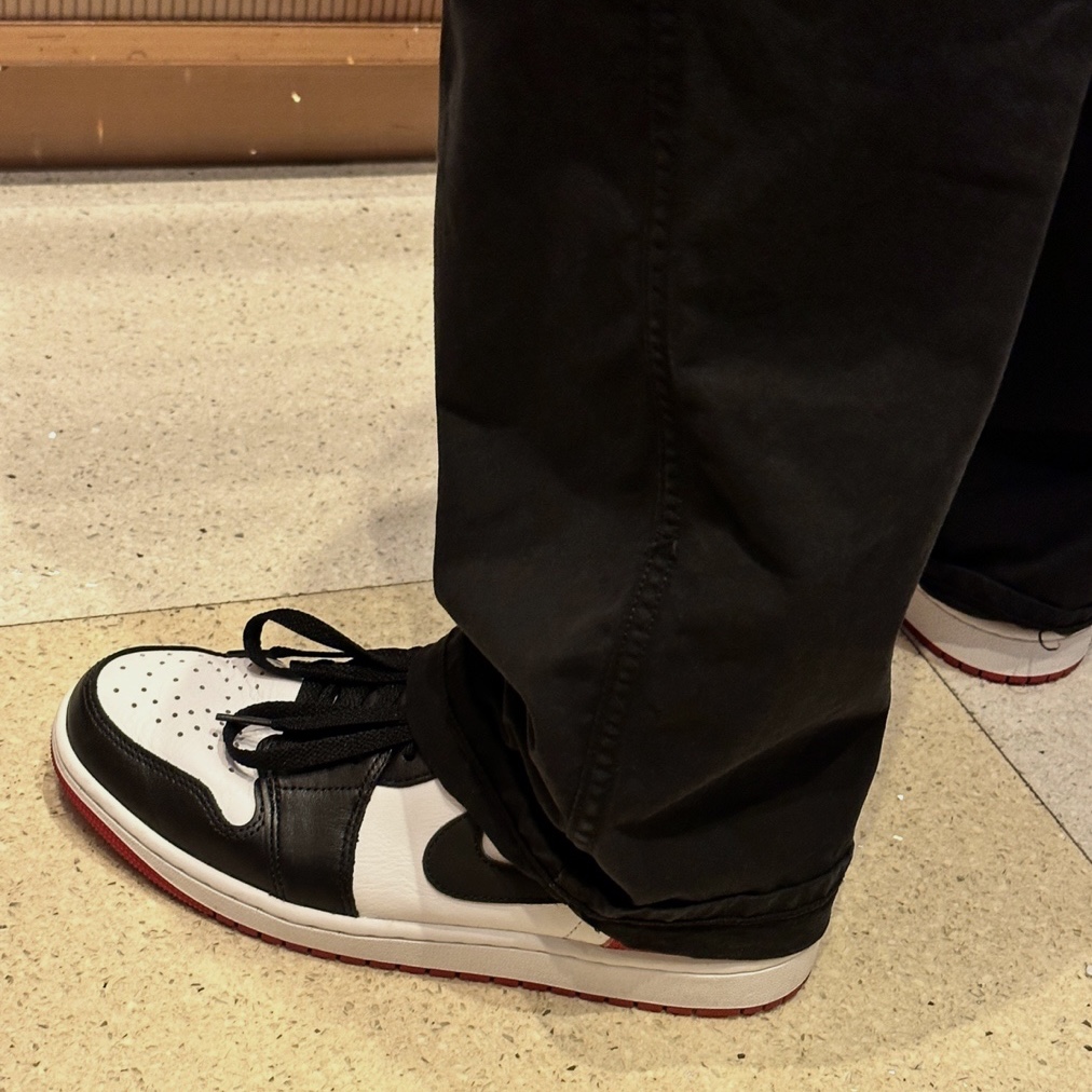 Jordan 1 Retro Low OG Black Toe 착용 스타일 - 2