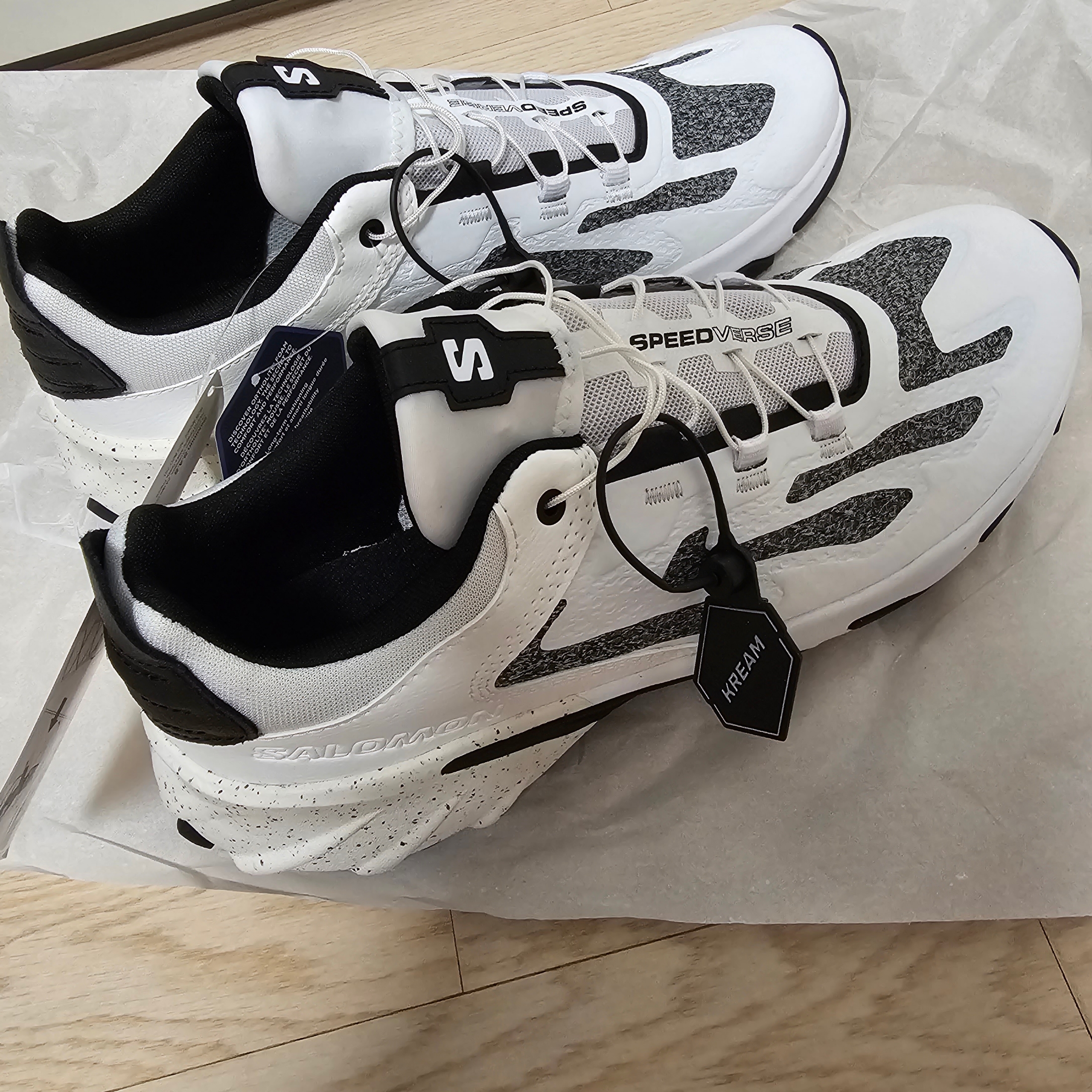 Salomon Speedverse PRG White Vanilla Ice 착용 스타일