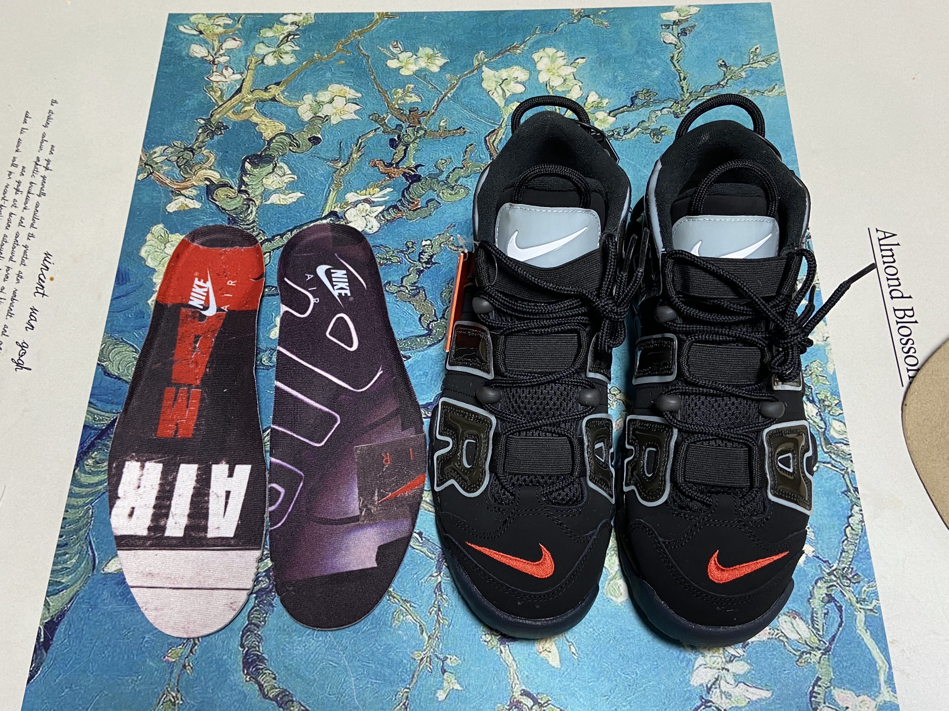 Nike Air More Uptempo 96 Maximum Volume 착용 스타일 - 5