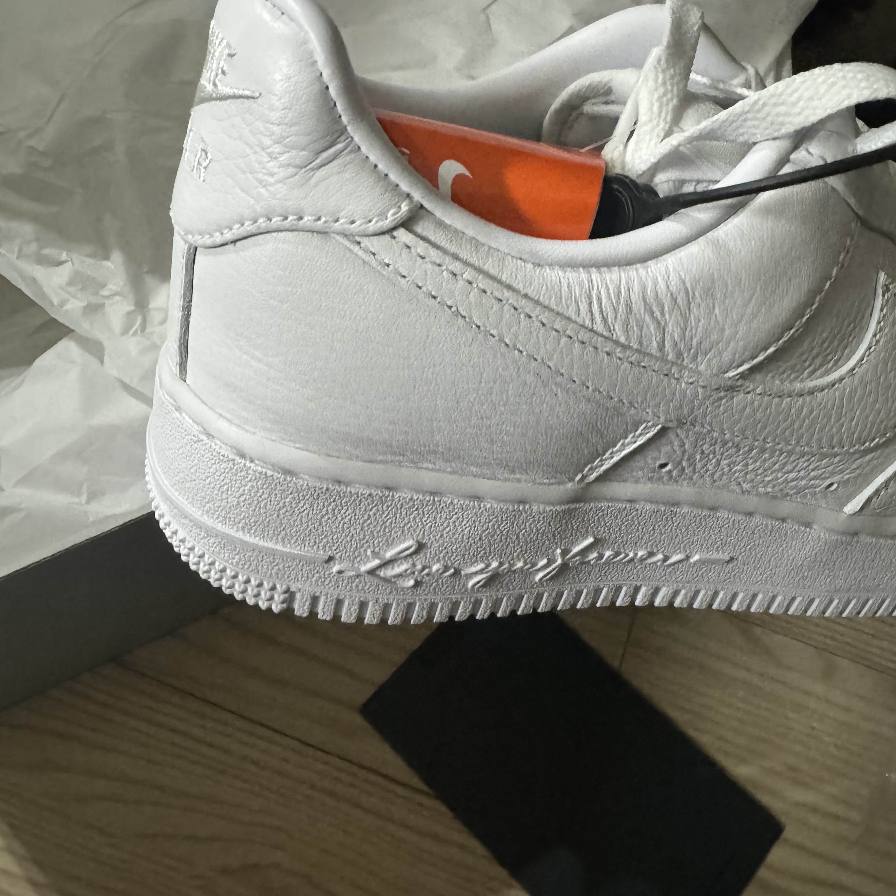 Nike x Drake Nocta Air Force 1 Low SP Certified Lover Boy White 착용 스타일 - 3