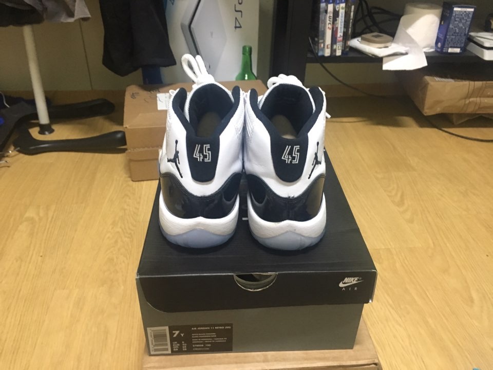 (GS) Jordan 11 Retro Concord 2018 착용 스타일 - 4