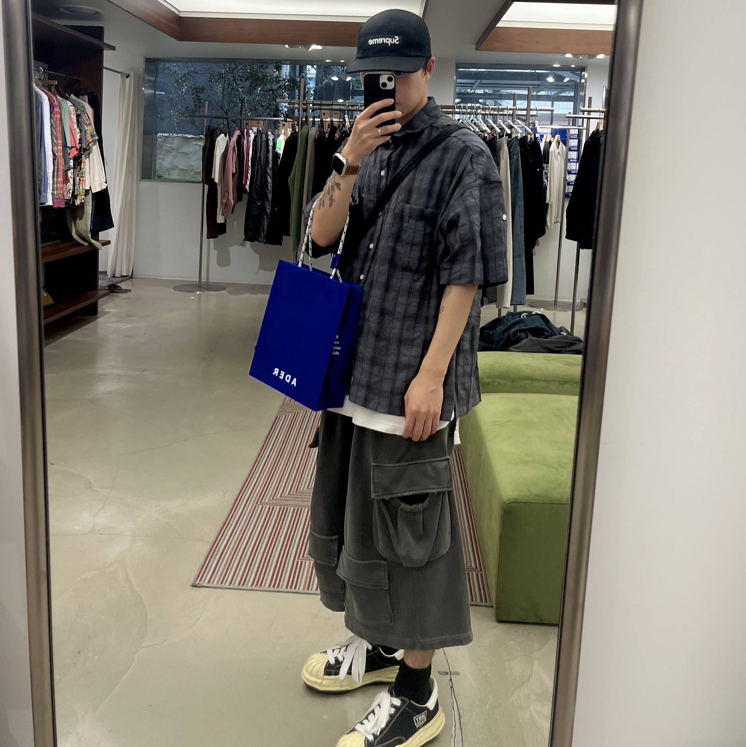 Maison Mihara Yasuhiro Blakey VL OG Sole Canvas Low-top Sneakers Black, Supreme Washed Chino Twill Camp Cap Black 착용 스타일