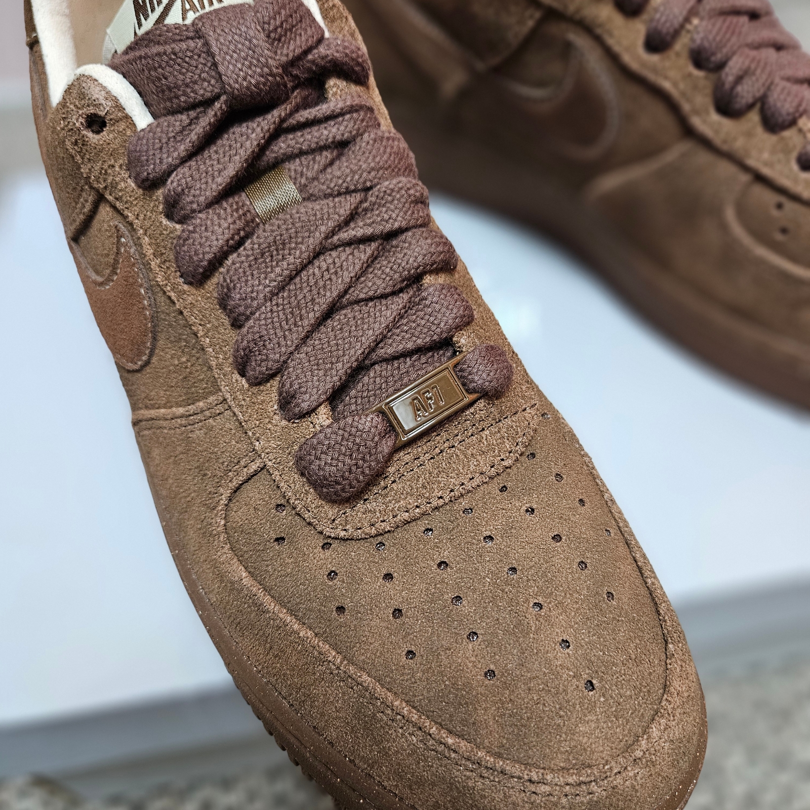 (W) Nike Air Force 1 '07 Cacao Wow 착용 스타일 - 2