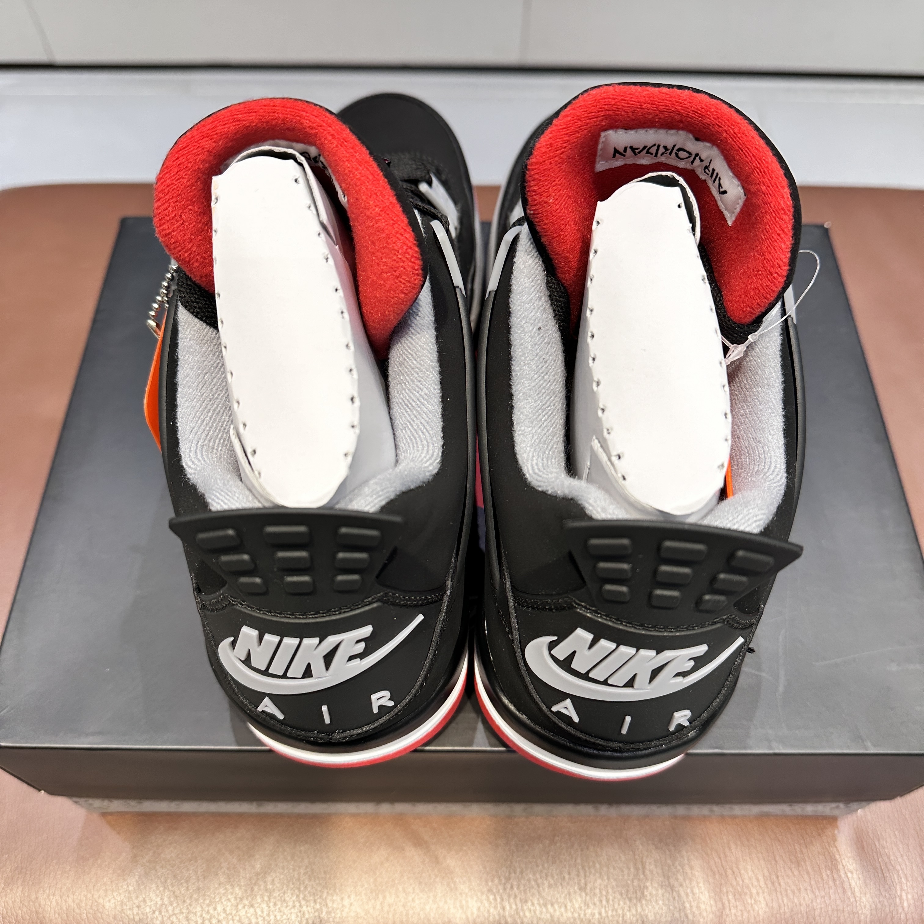Jordan 4 Retro Bred 2019 착용 스타일 - 3