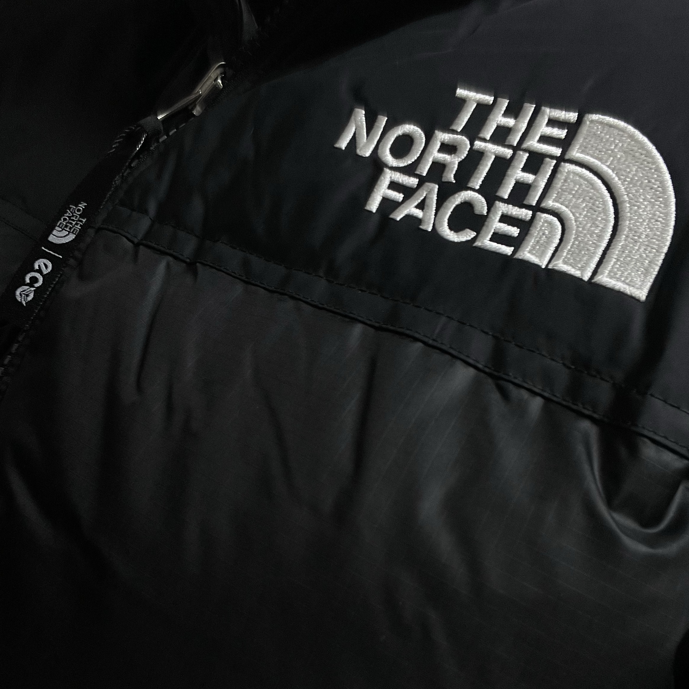 The North Face 1996 Eco Nuptse Jacket Black 착용 스타일