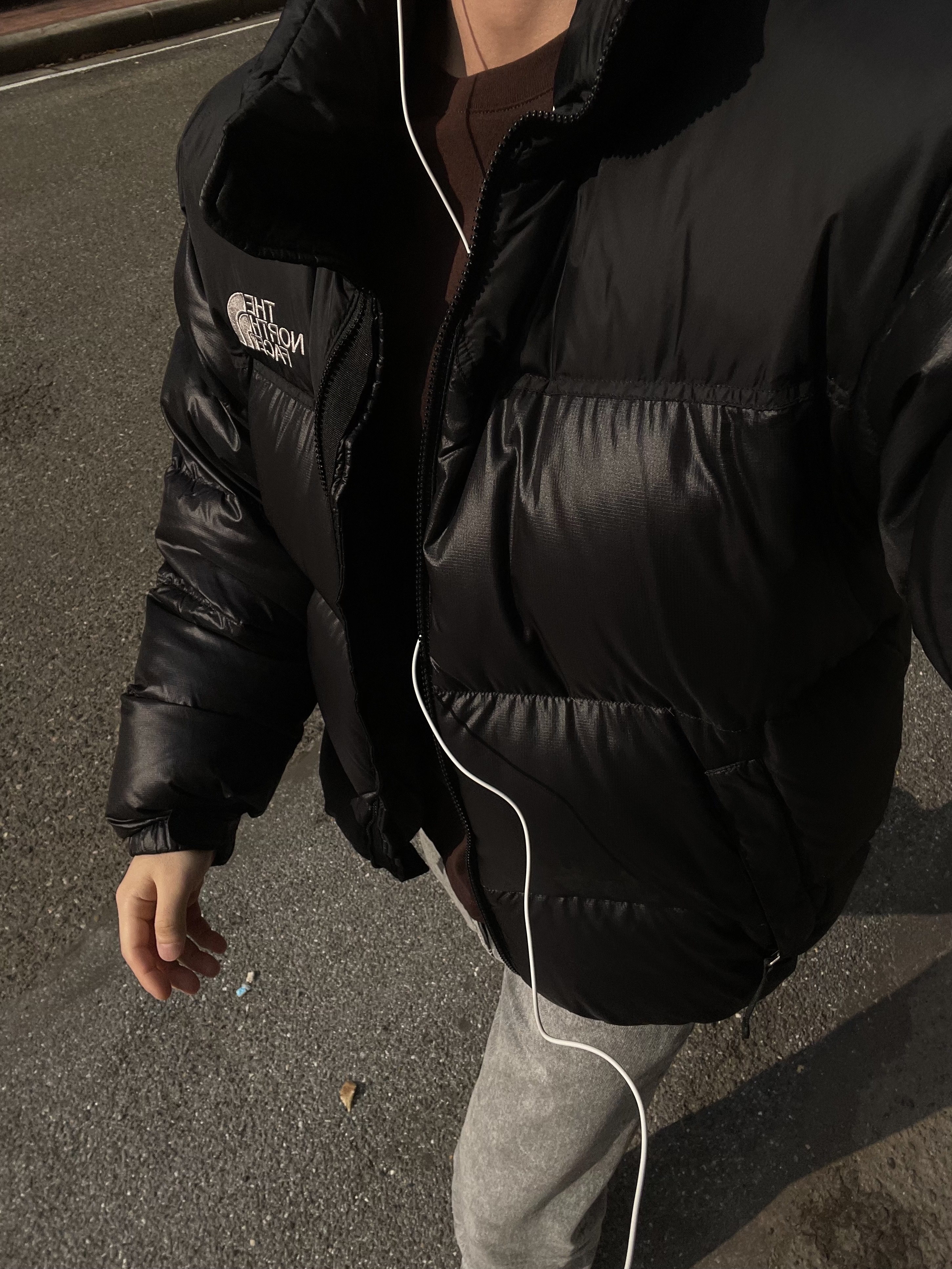 The North Face 1996 Eco Nuptse Jacket Real Black, The North Face 1996 Retro Nuptse Jacket Black 착용 스타일 - 1