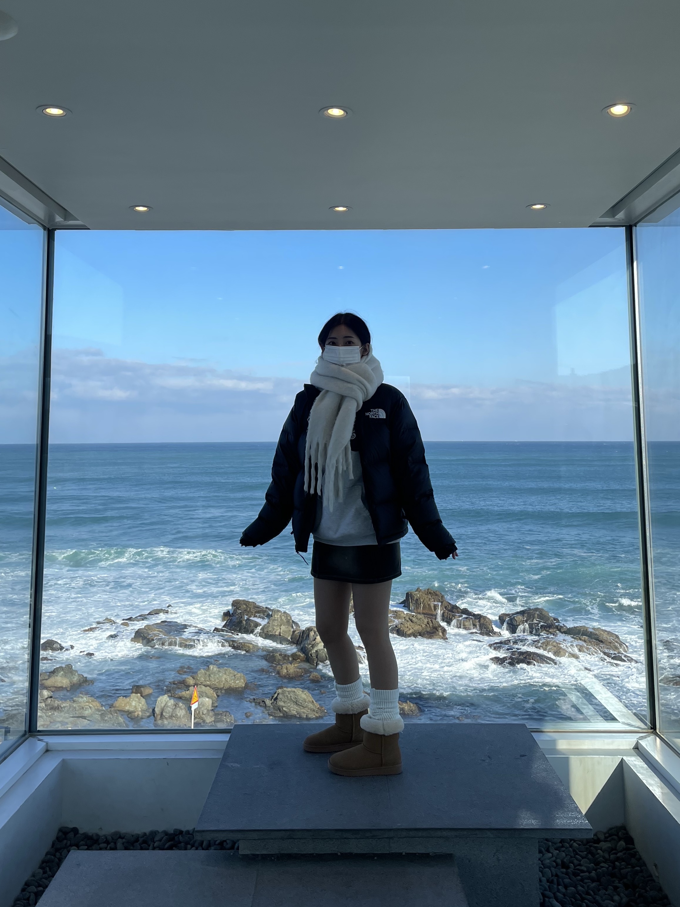 The North Face 1996 Eco Nuptse Jacket Black, Stussy 8 Ball Hoodie Ash Heather - 21SS 착용 스타일 - 3