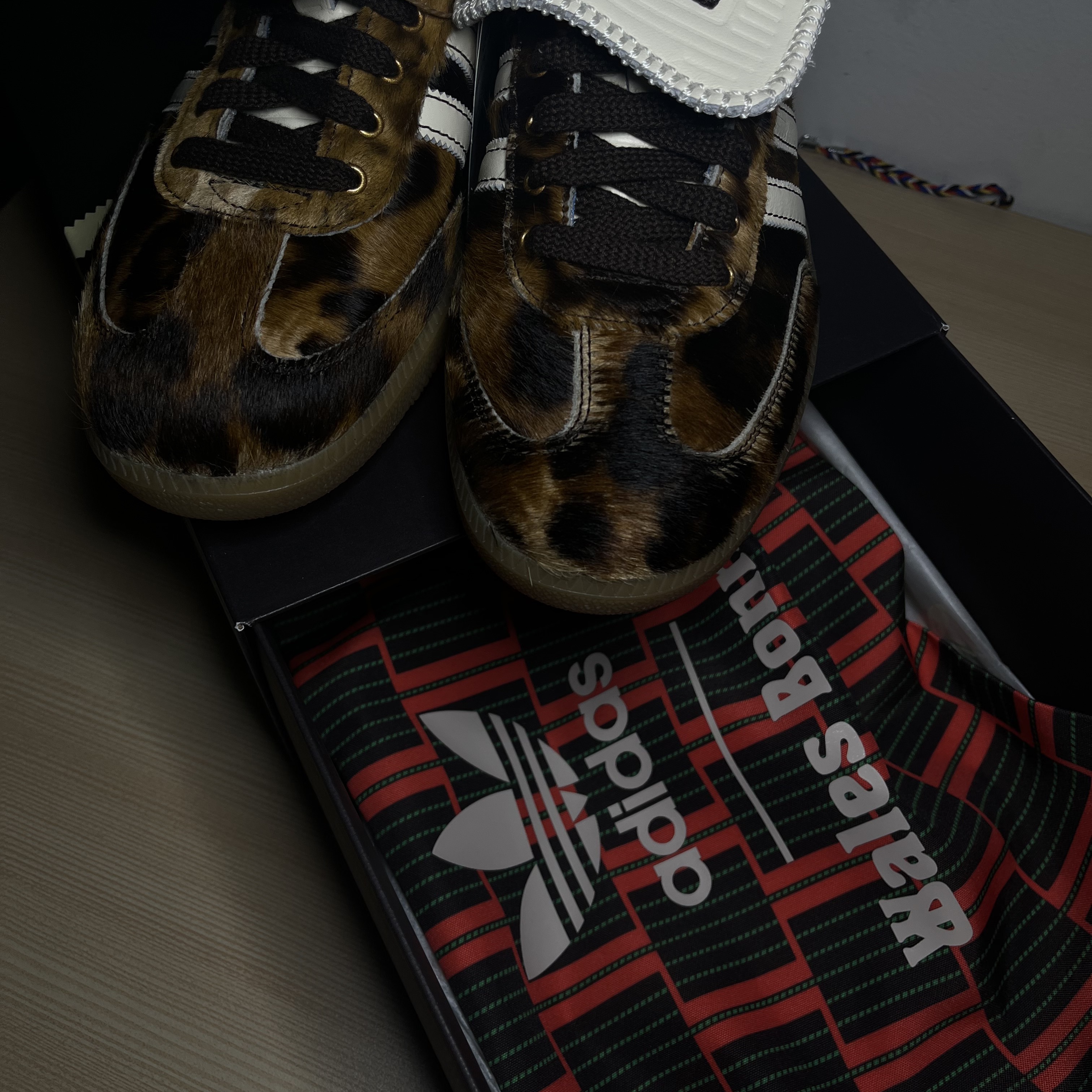 Adidas x Wales Bonner Pony Leo Samba Dark Brown Cream White 착용 스타일 - 1