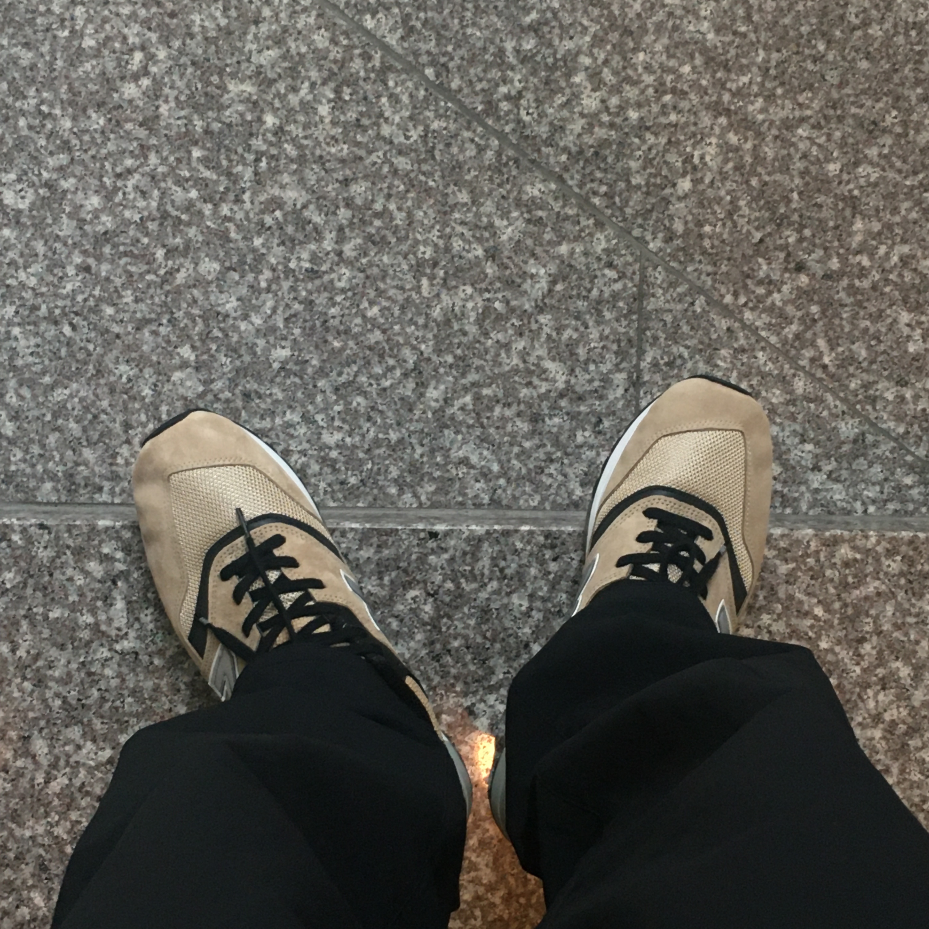 New Balance x Thisisneverthat 997 Khaki 착용 스타일
