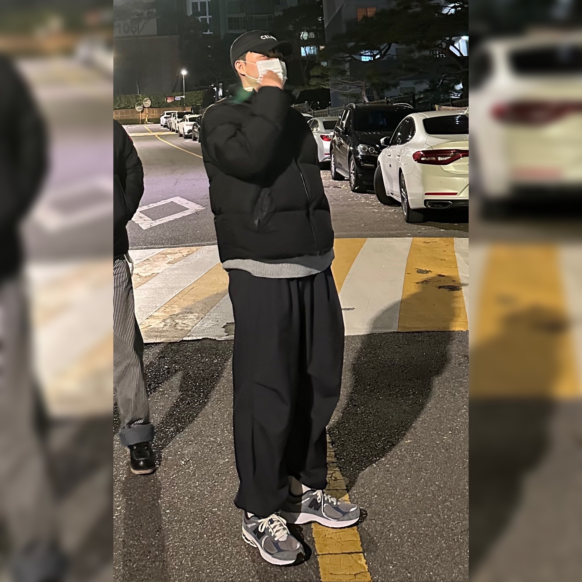 New Balance x JJJJound 2002R Storm Blue 착용 스타일